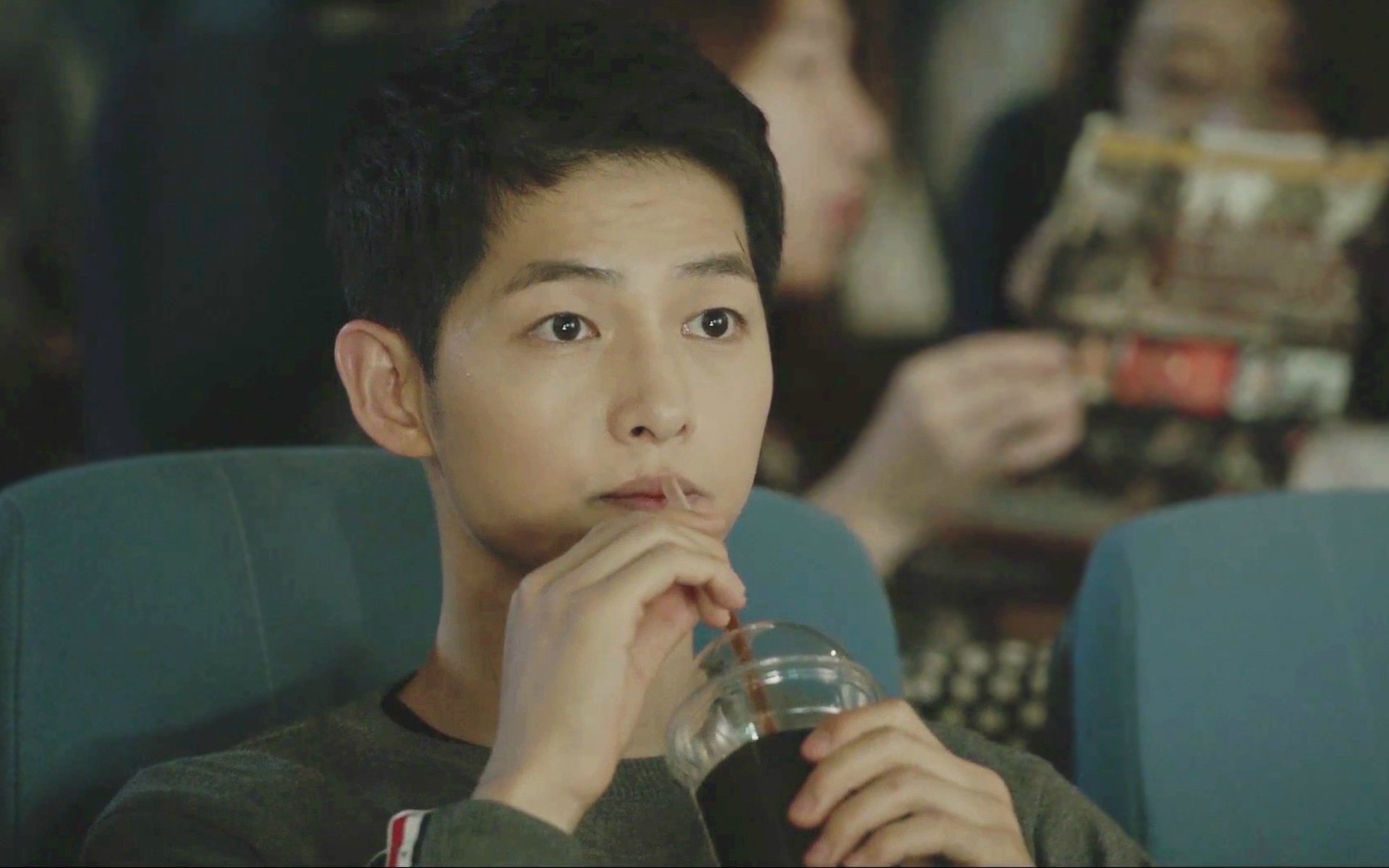 宋仲基,太阳的后裔,花美男,演员,主持人,明星