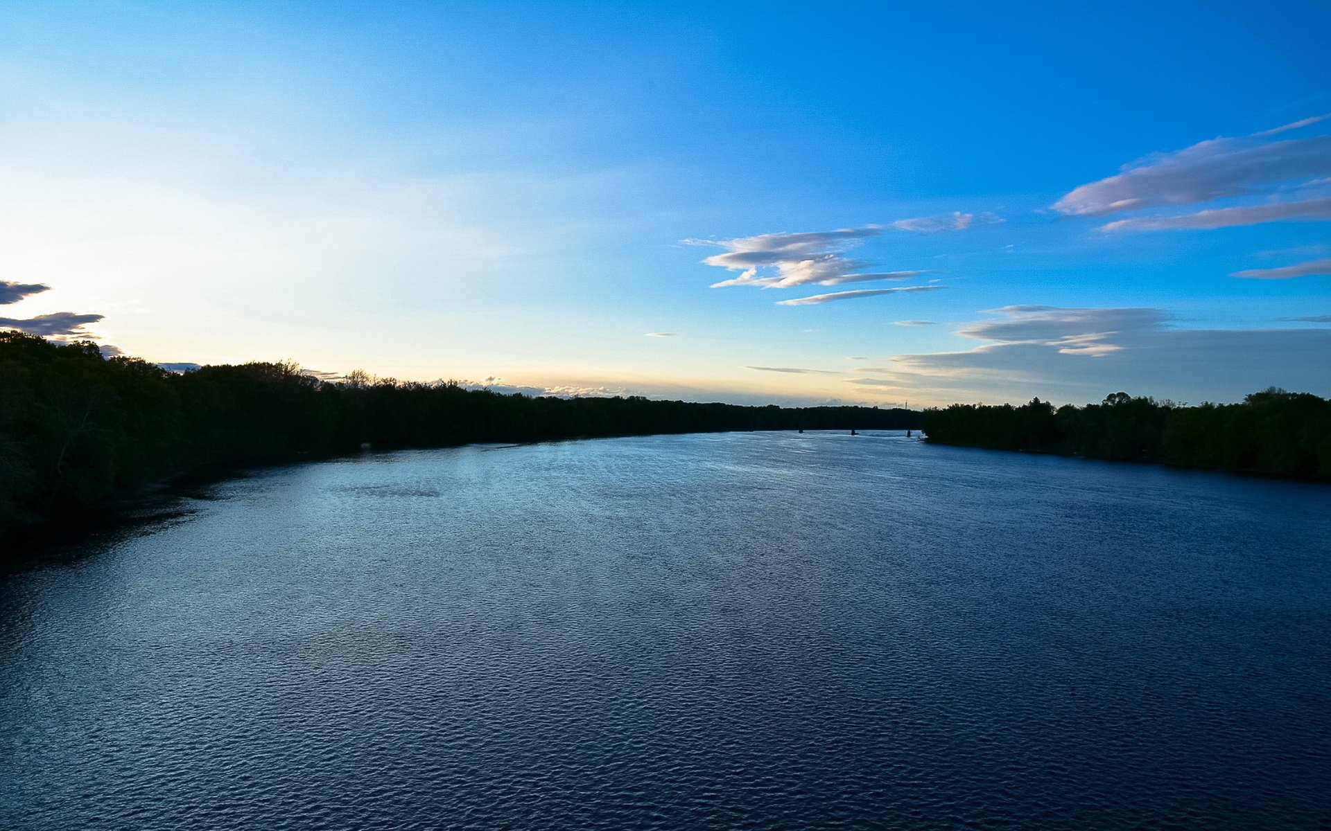 江河,江水,蓝天,白云