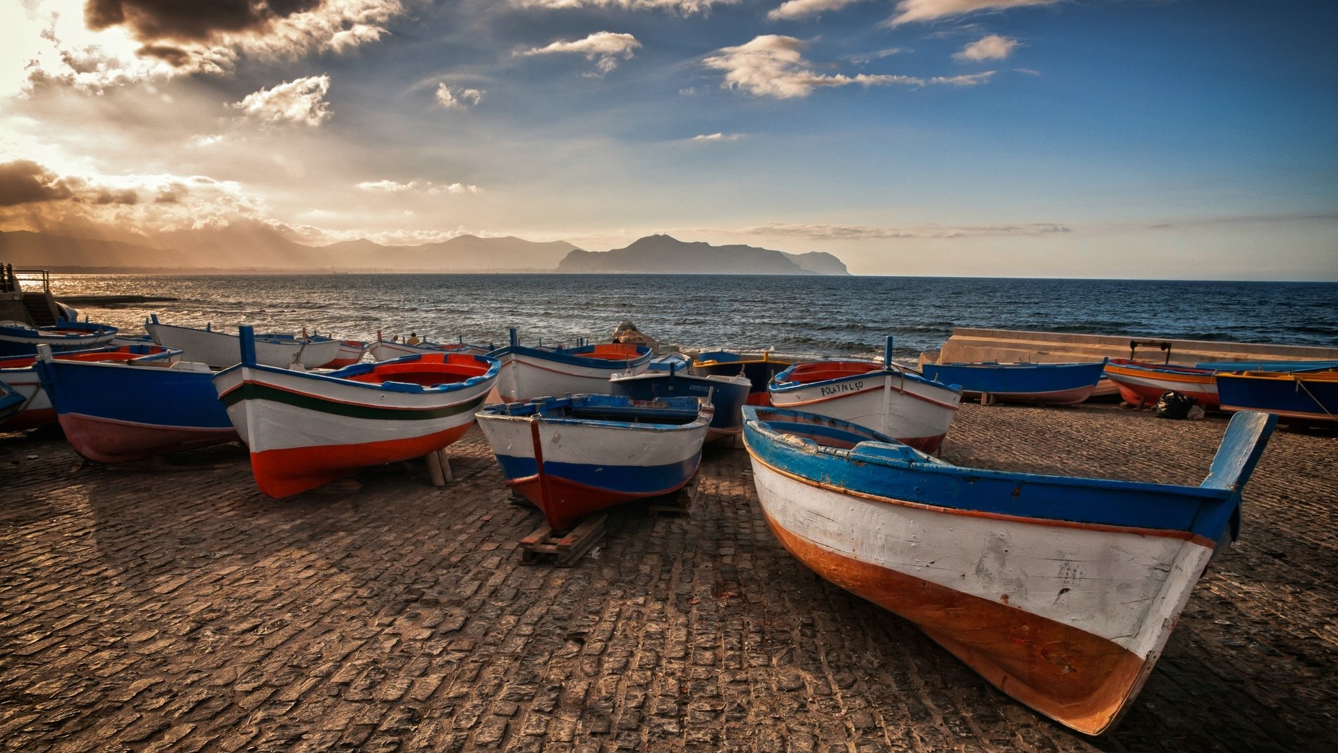 风景,欧洲风景,意大利,彩色小船,宽屏