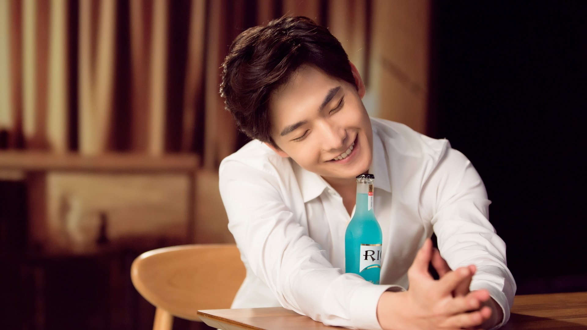 杨洋,明星,帅哥,宽屏,小鲜肉