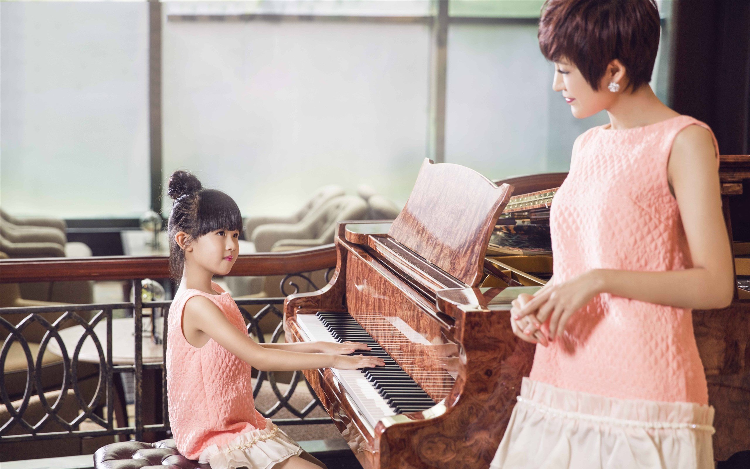 鲍蕾,贝儿,亲子照,温馨可爱,宽屏