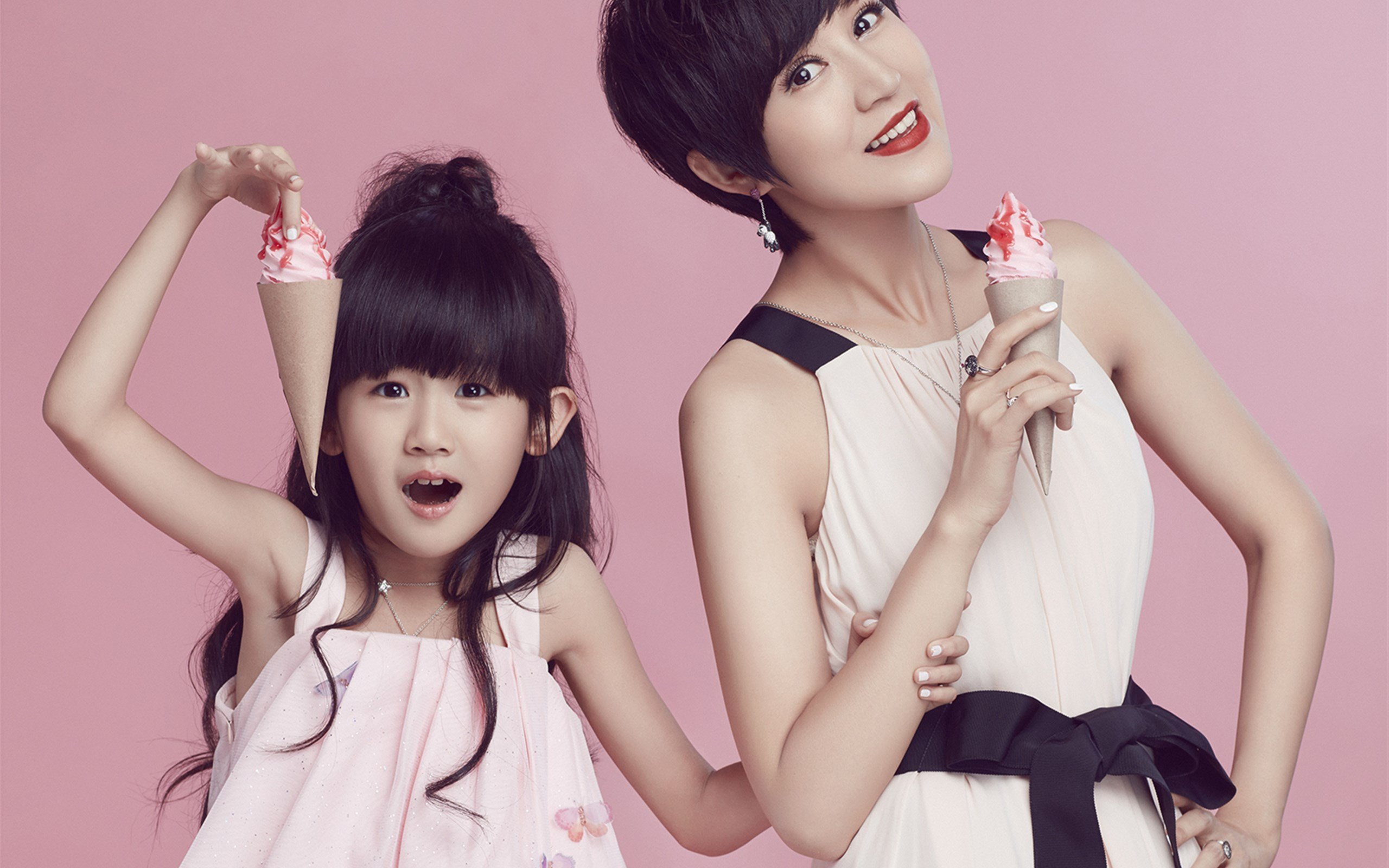 鲍蕾,贝儿,亲子照,温馨可爱,宽屏