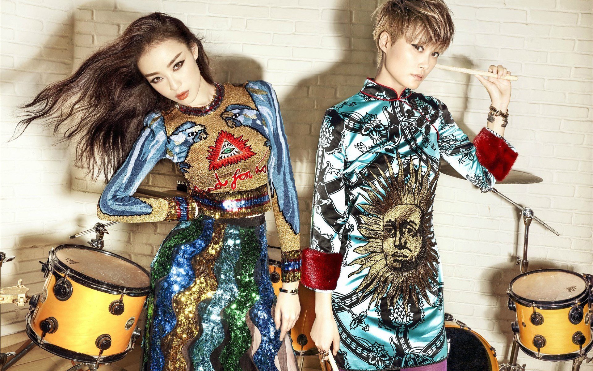 李宇春,倪妮,帅气写真,金属风,宽屏