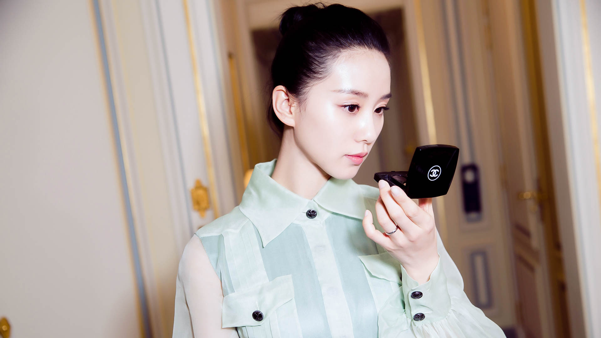 刘诗诗,香奈儿,水绿长裙,优雅俏丽