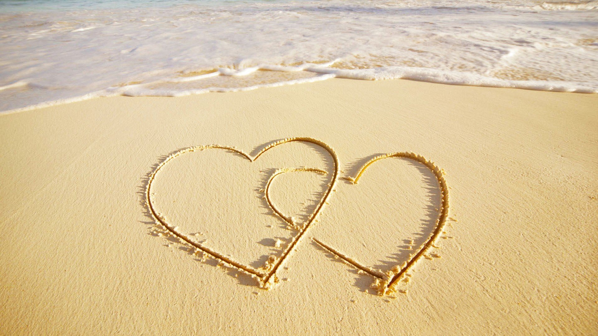 心动创意,爱心,沙滩