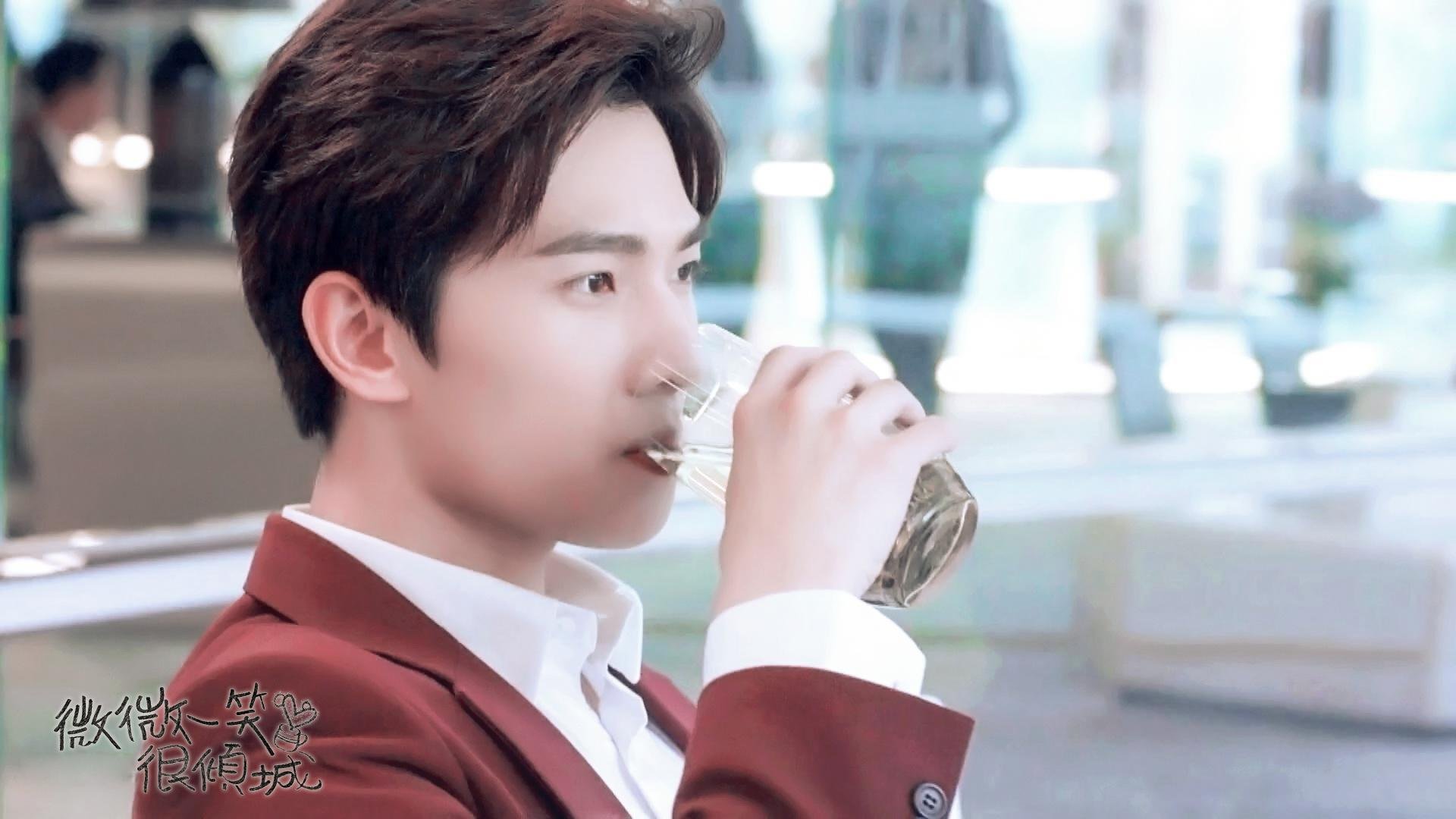 杨洋,微微一笑很倾城