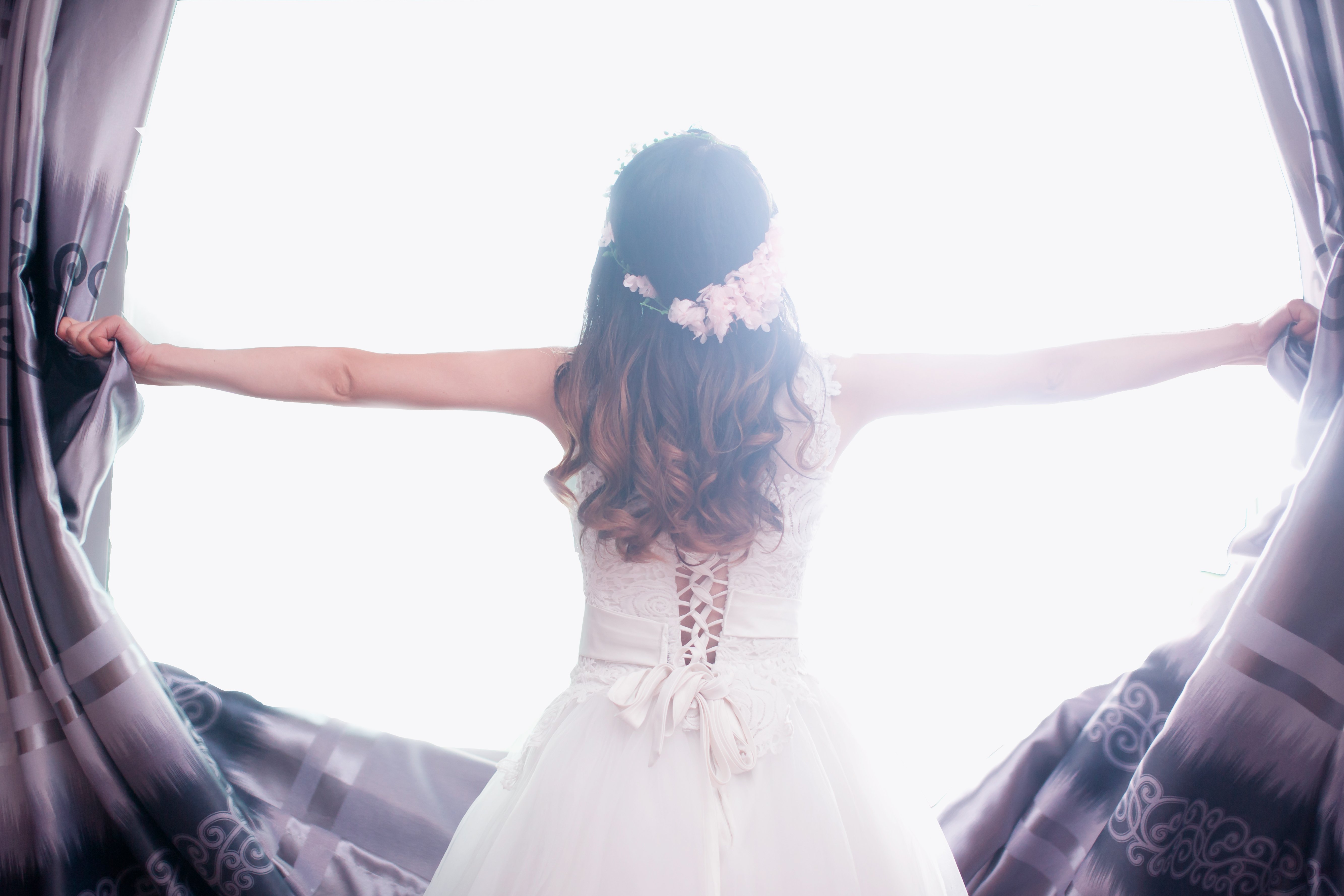 婚纱,窗帘