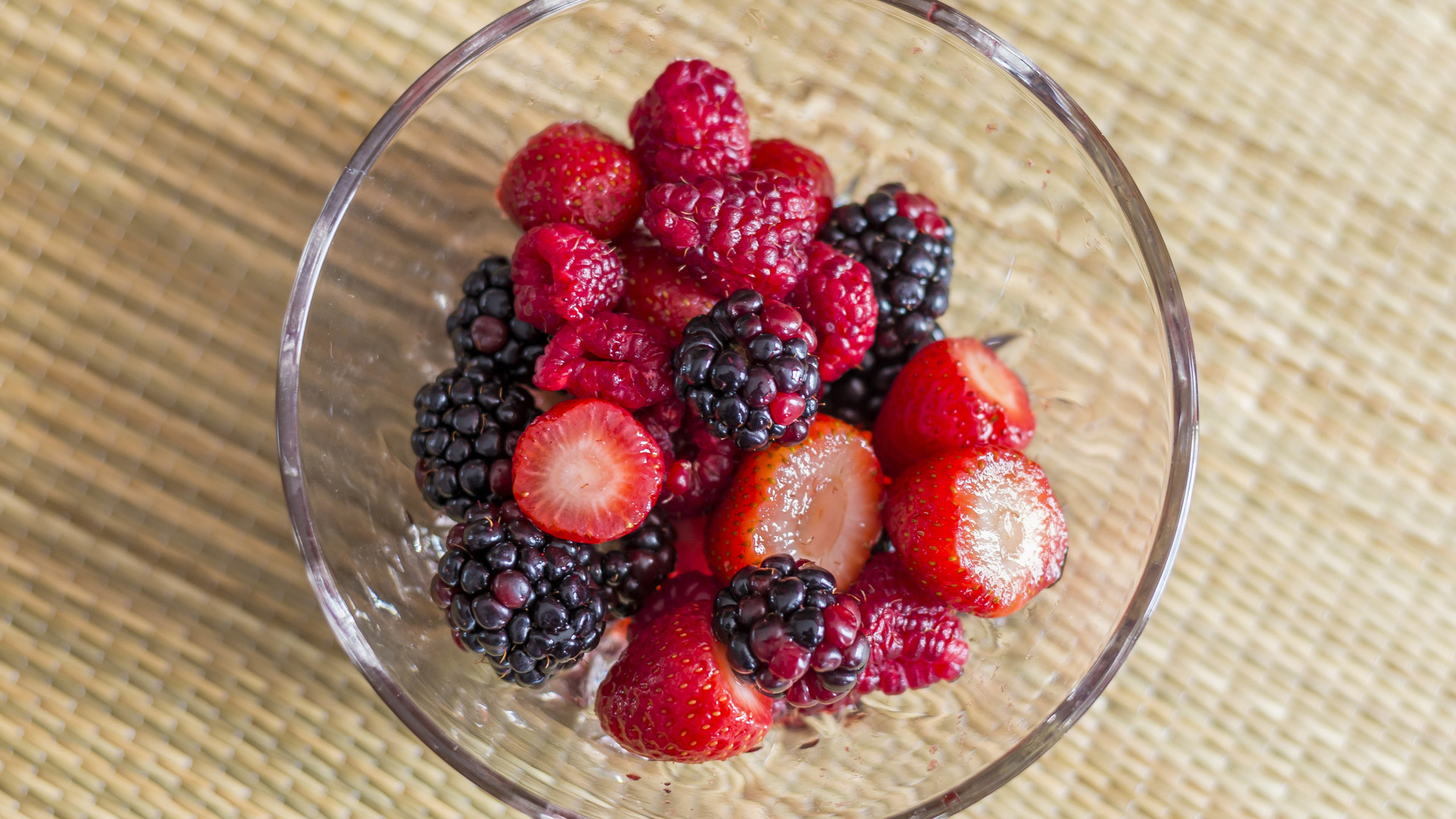 水果,草莓,桑葚