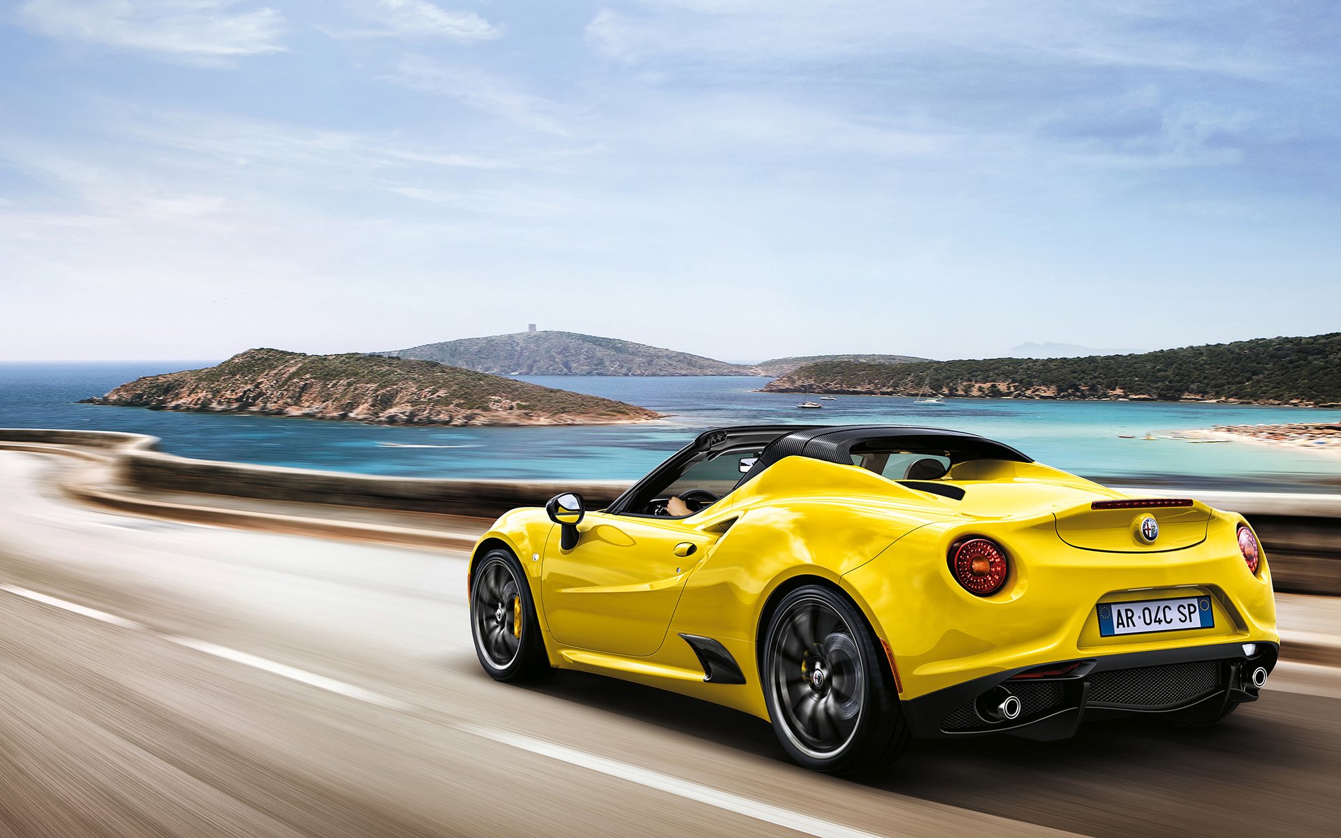 阿尔法罗密欧,4C,黄色跑车