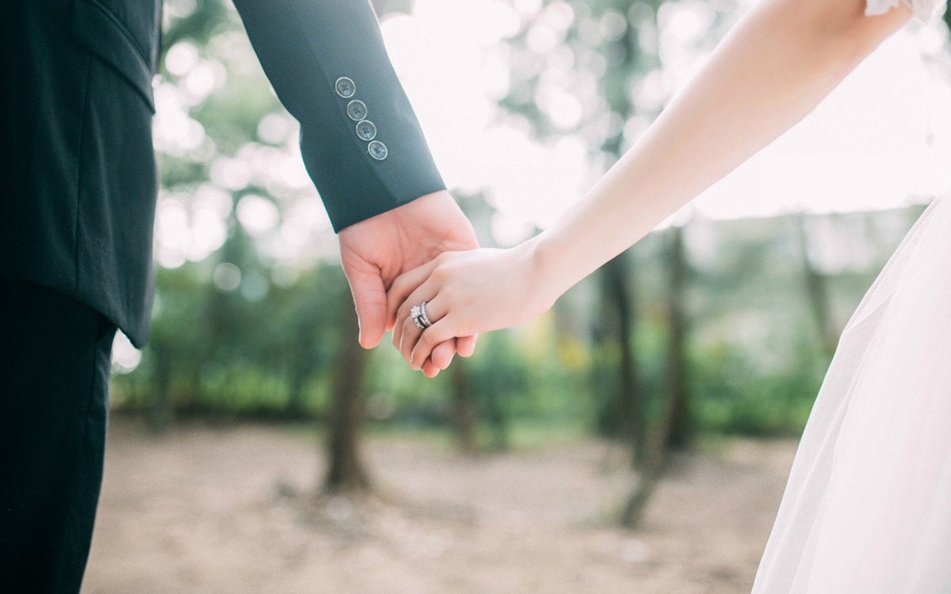 唯美温馨,牵手,新娘,新郎