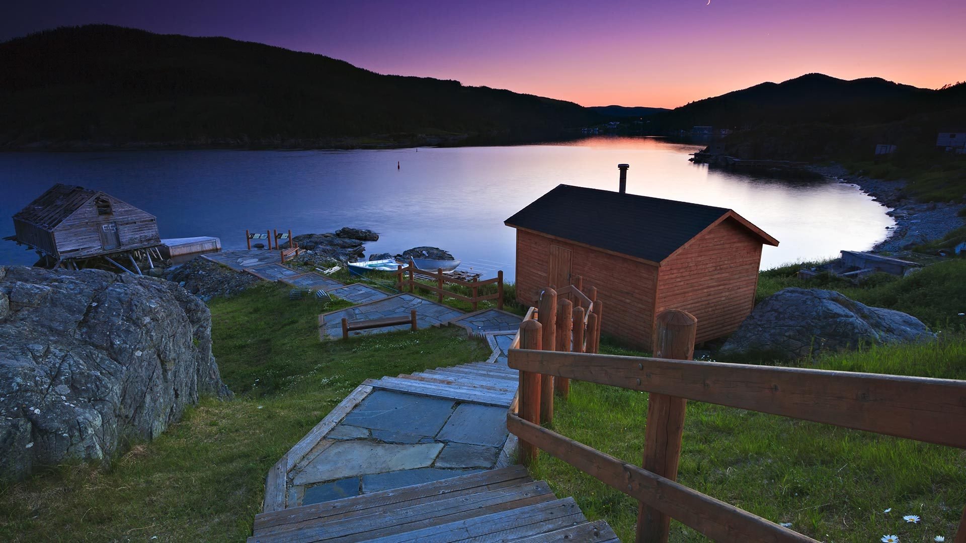 落日余晖,湖水,小船