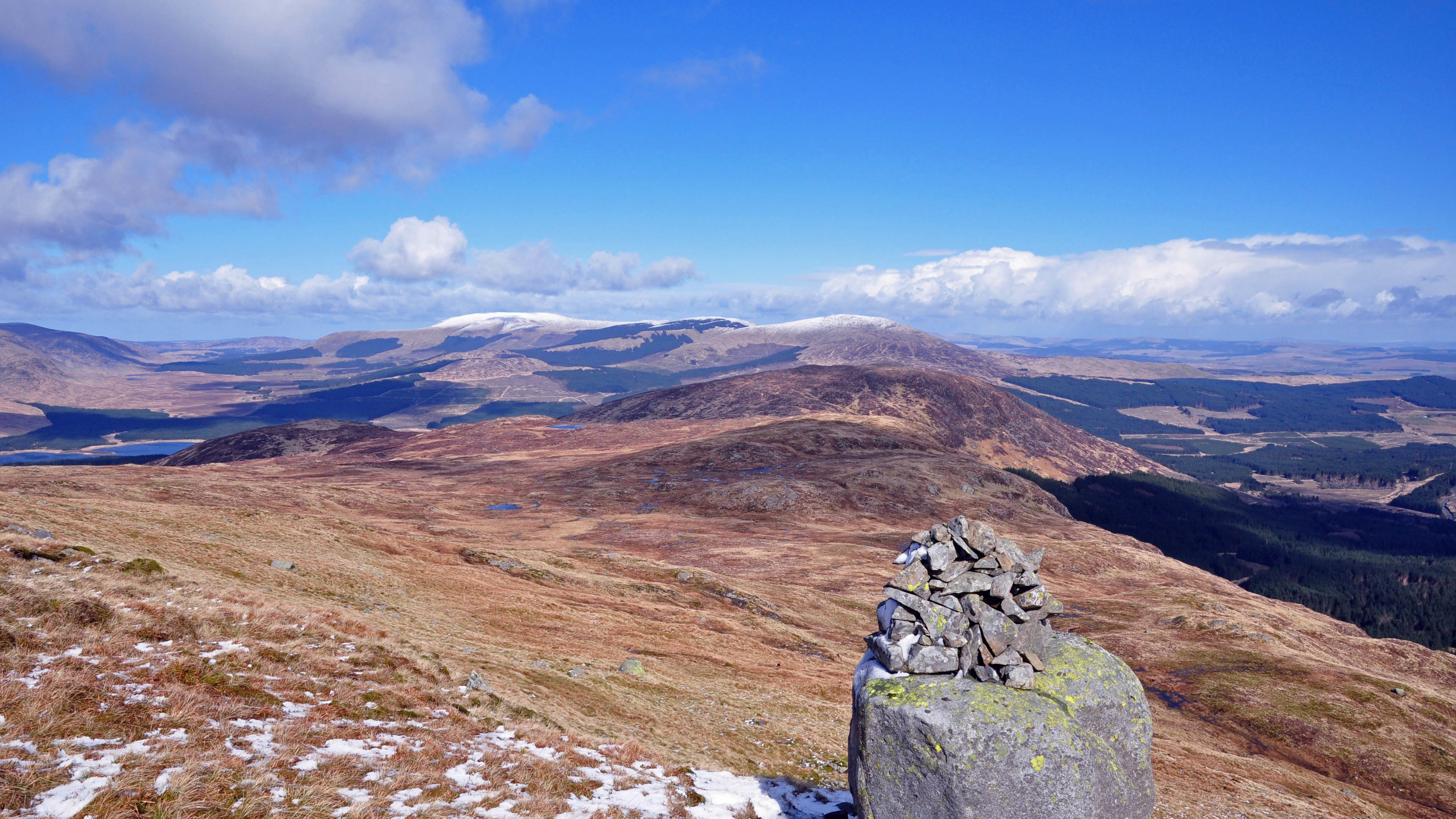 蓝天,草原,碎石
