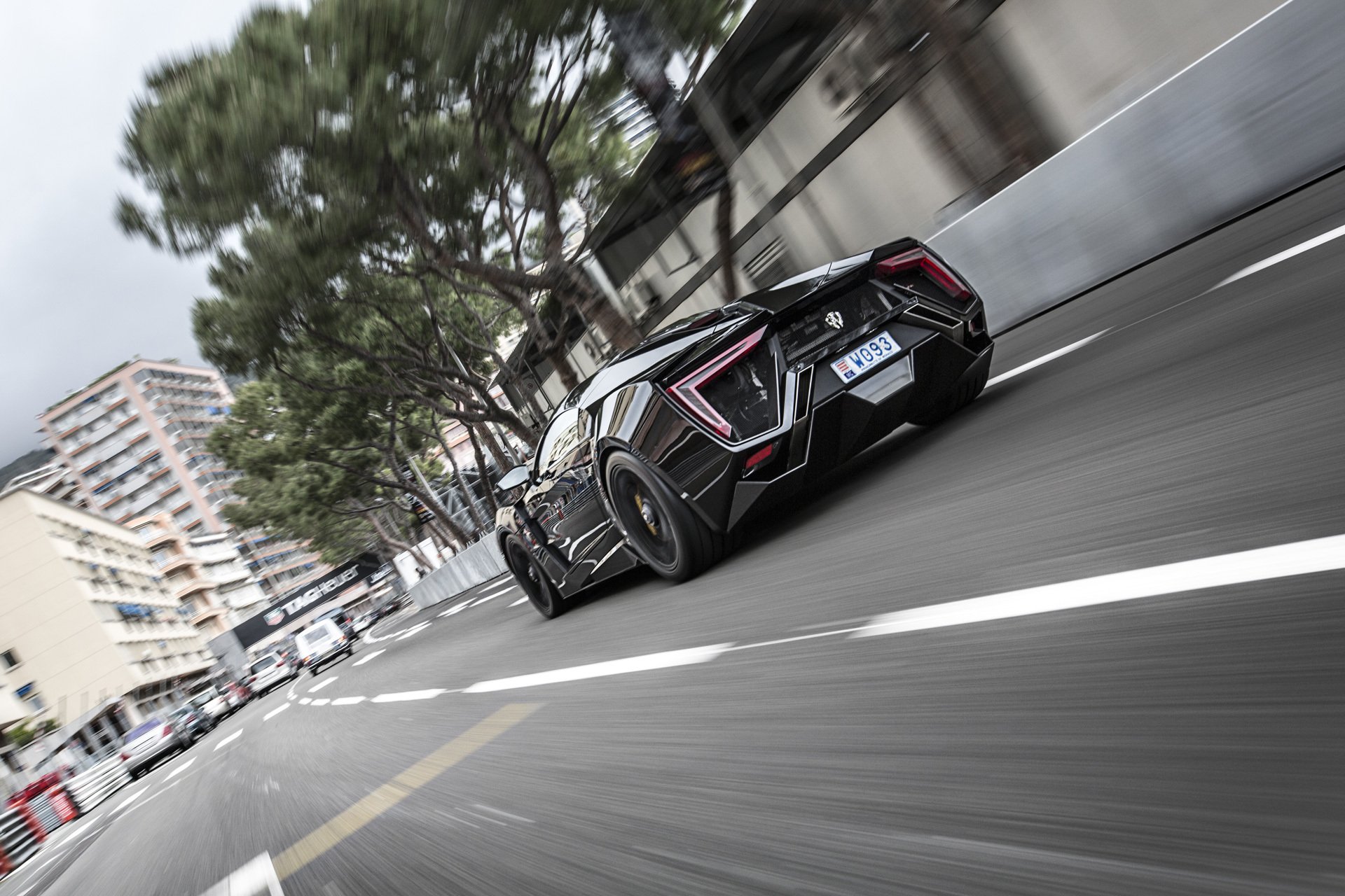 WMotors,黑色跑车