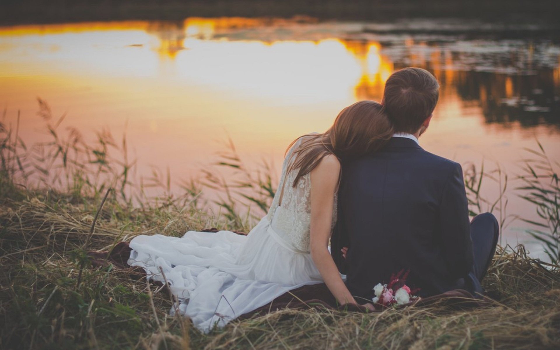 唯美温馨,情侣,倚靠