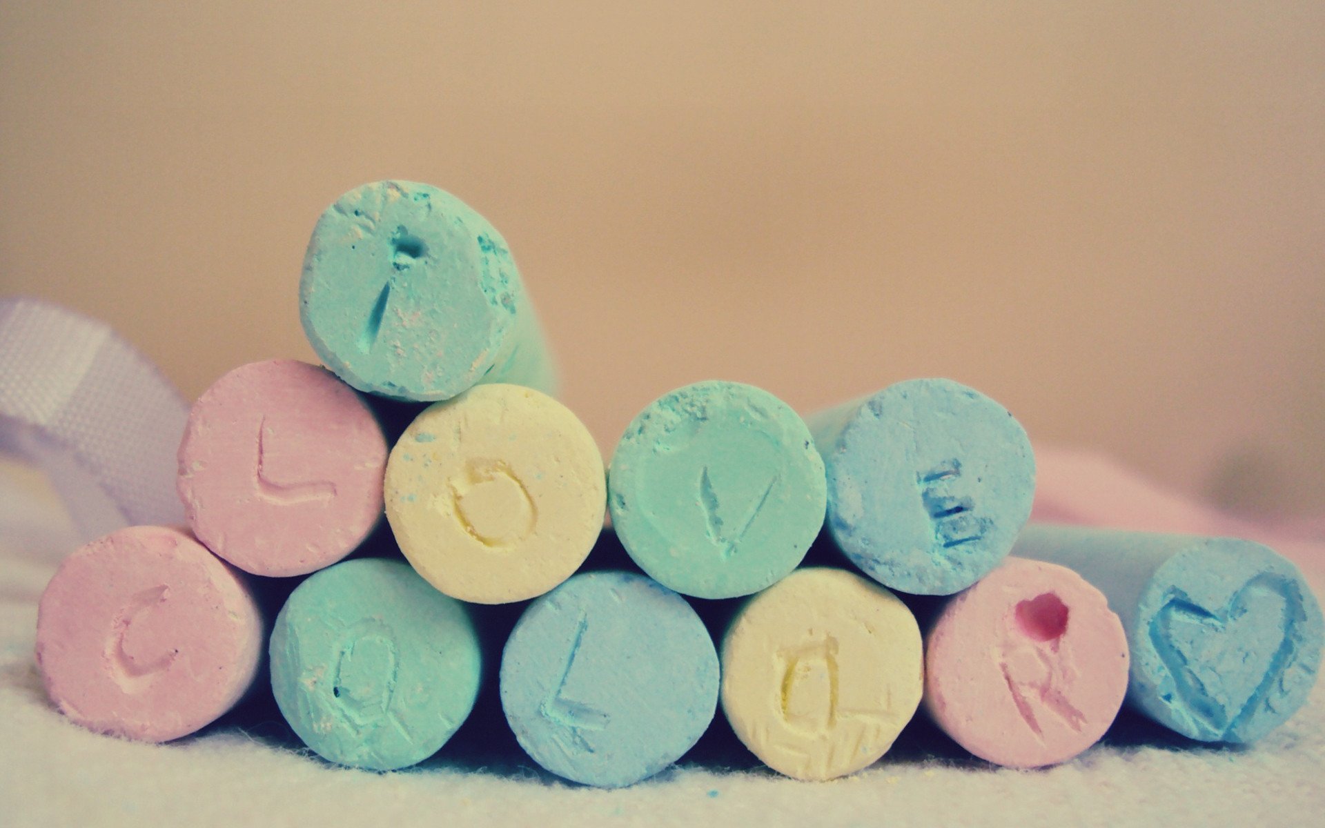 心动创意,彩色,粉笔