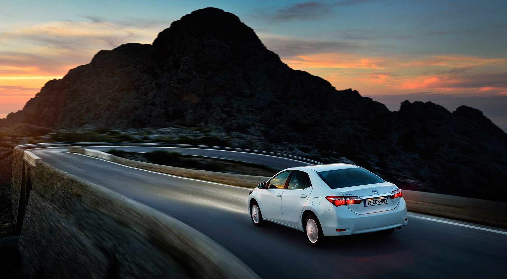 汽车,轿车,丰田,卡罗拉