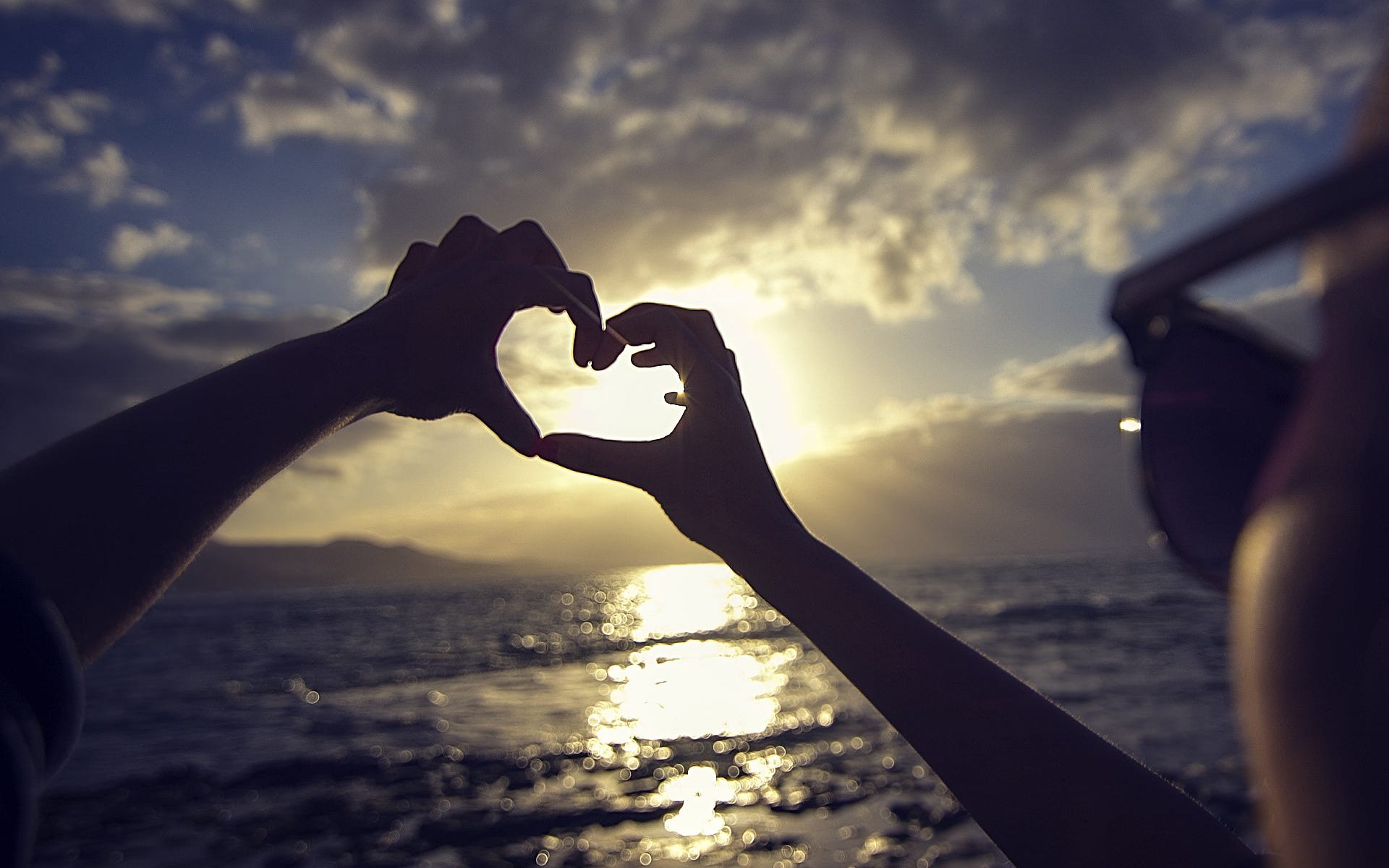 爱情,唯美温馨,LOVE