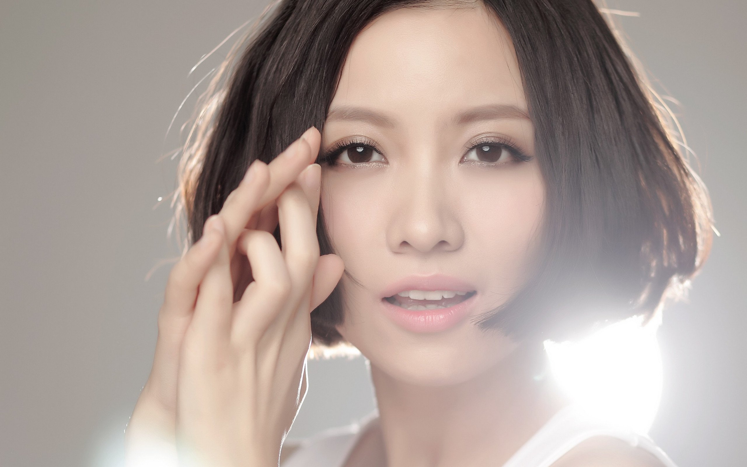 内地明星,姚贝娜