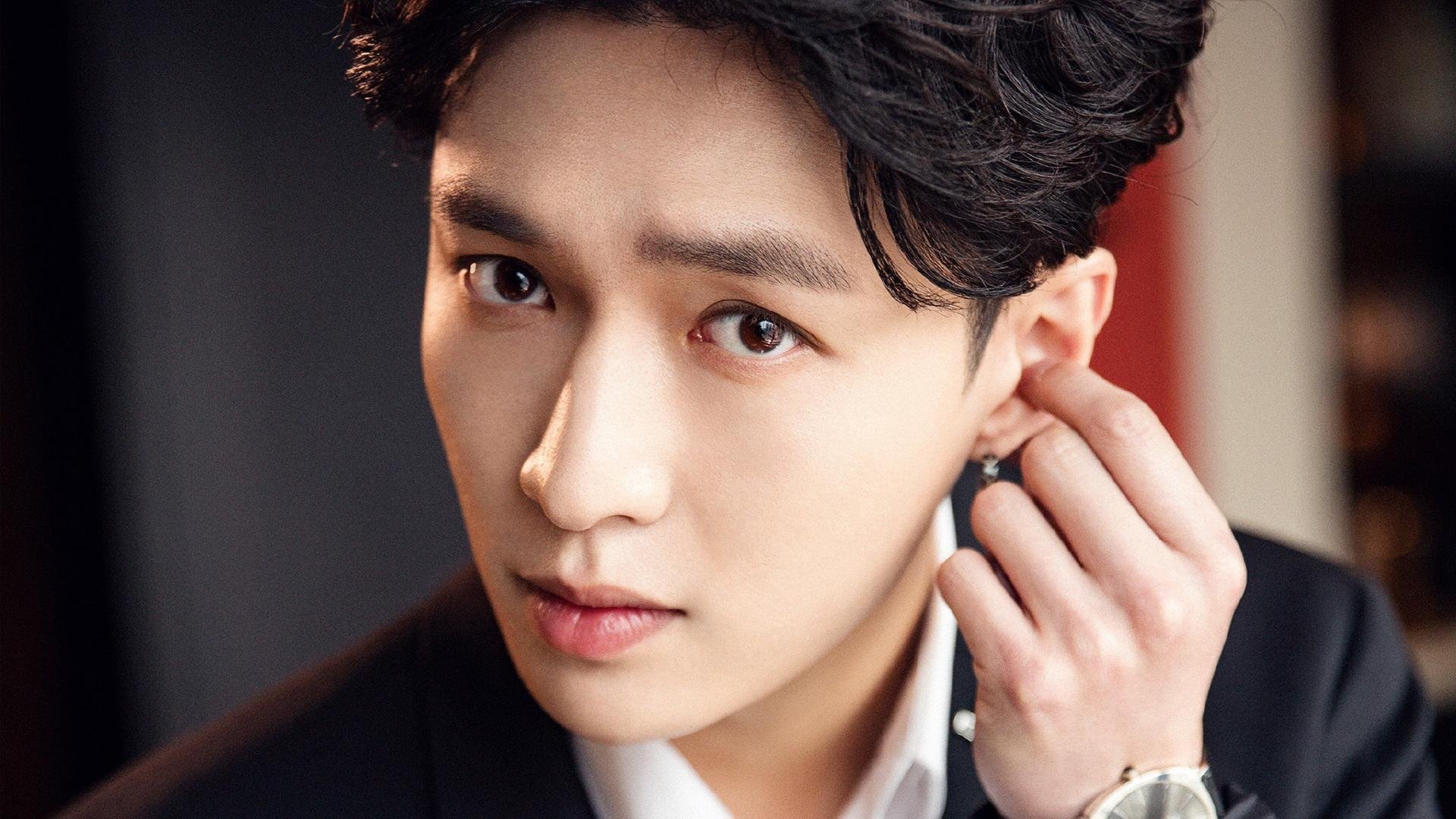 内地明星,张艺兴