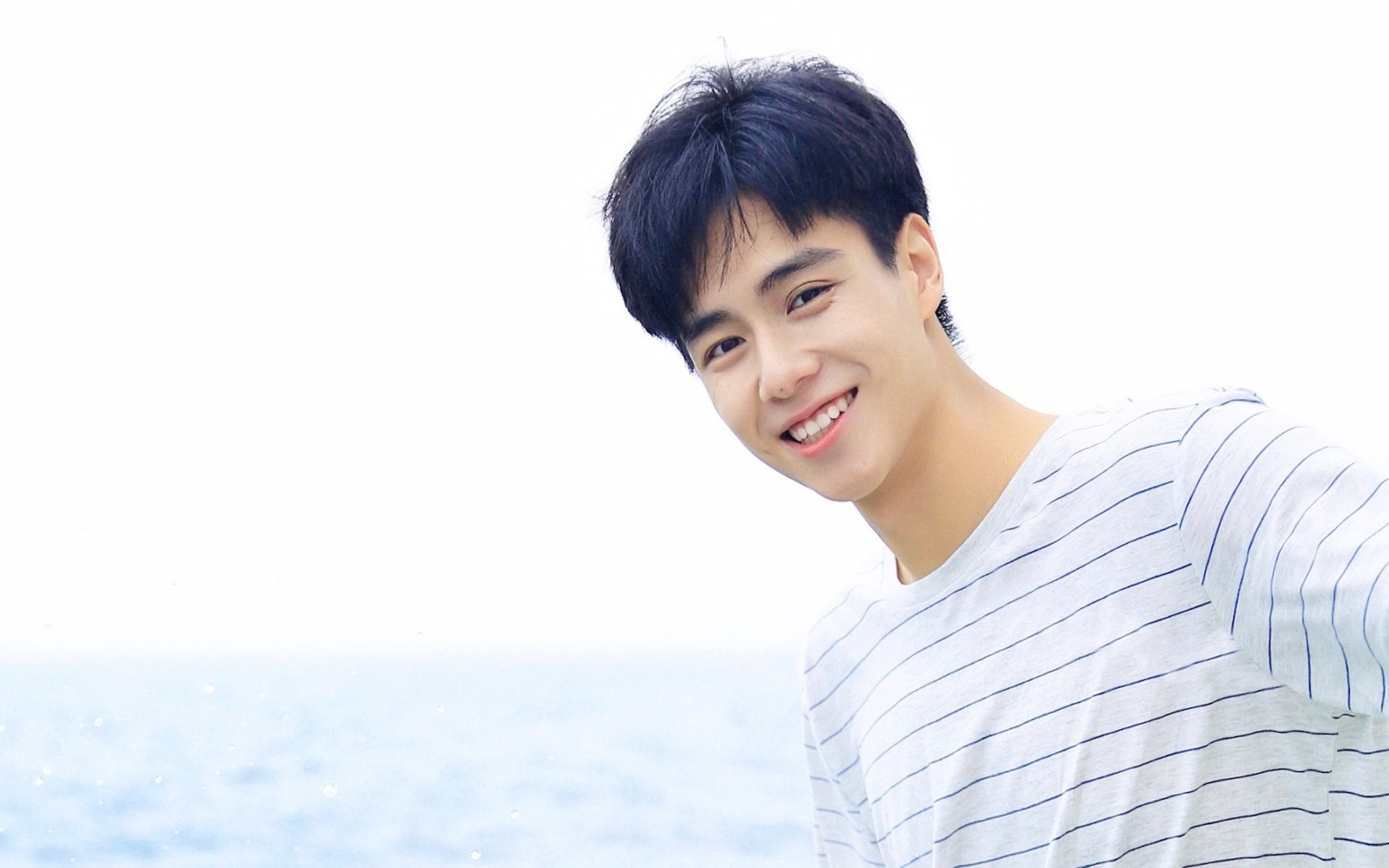 内地明星,胡一天