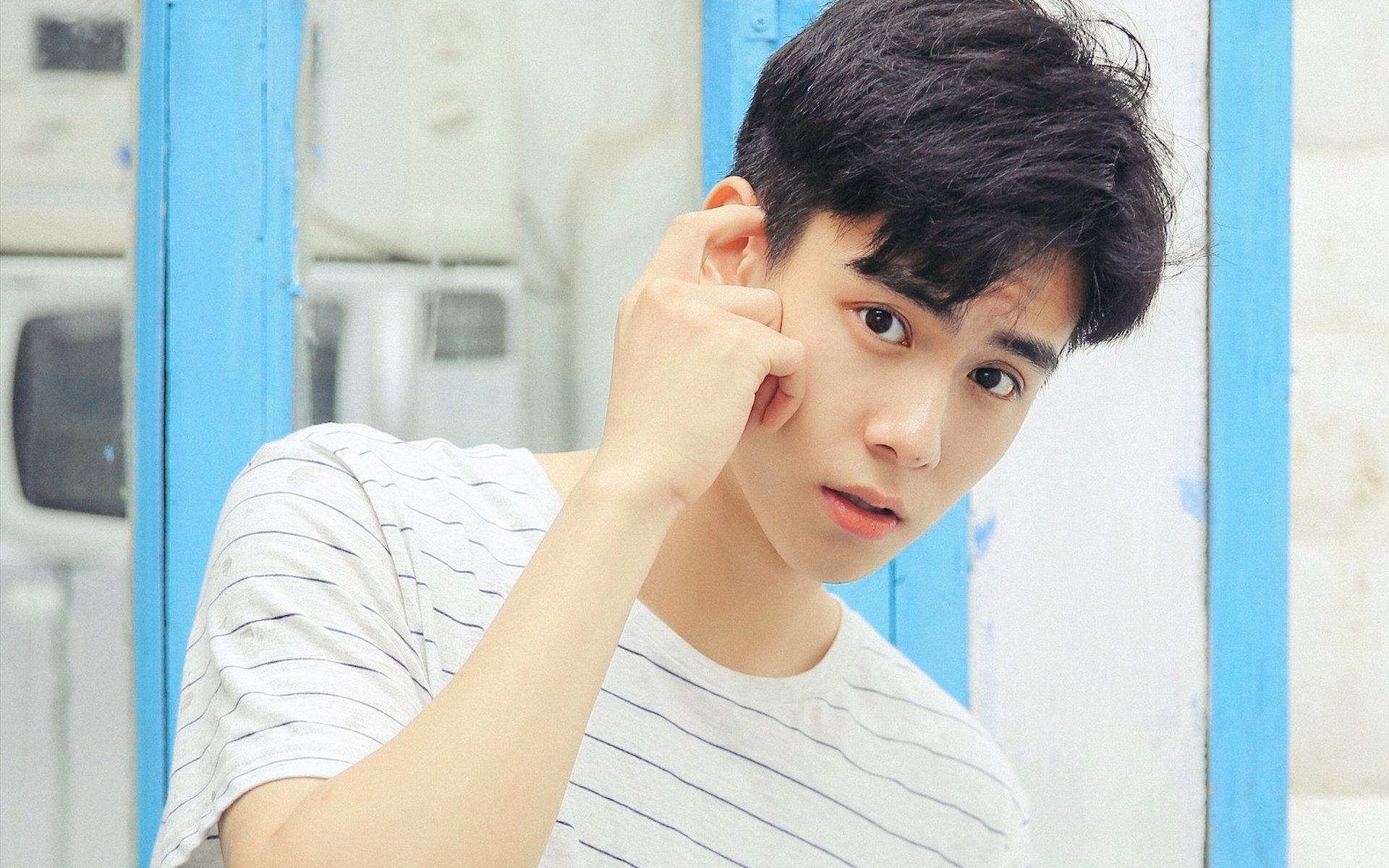 明星风尚,胡一天