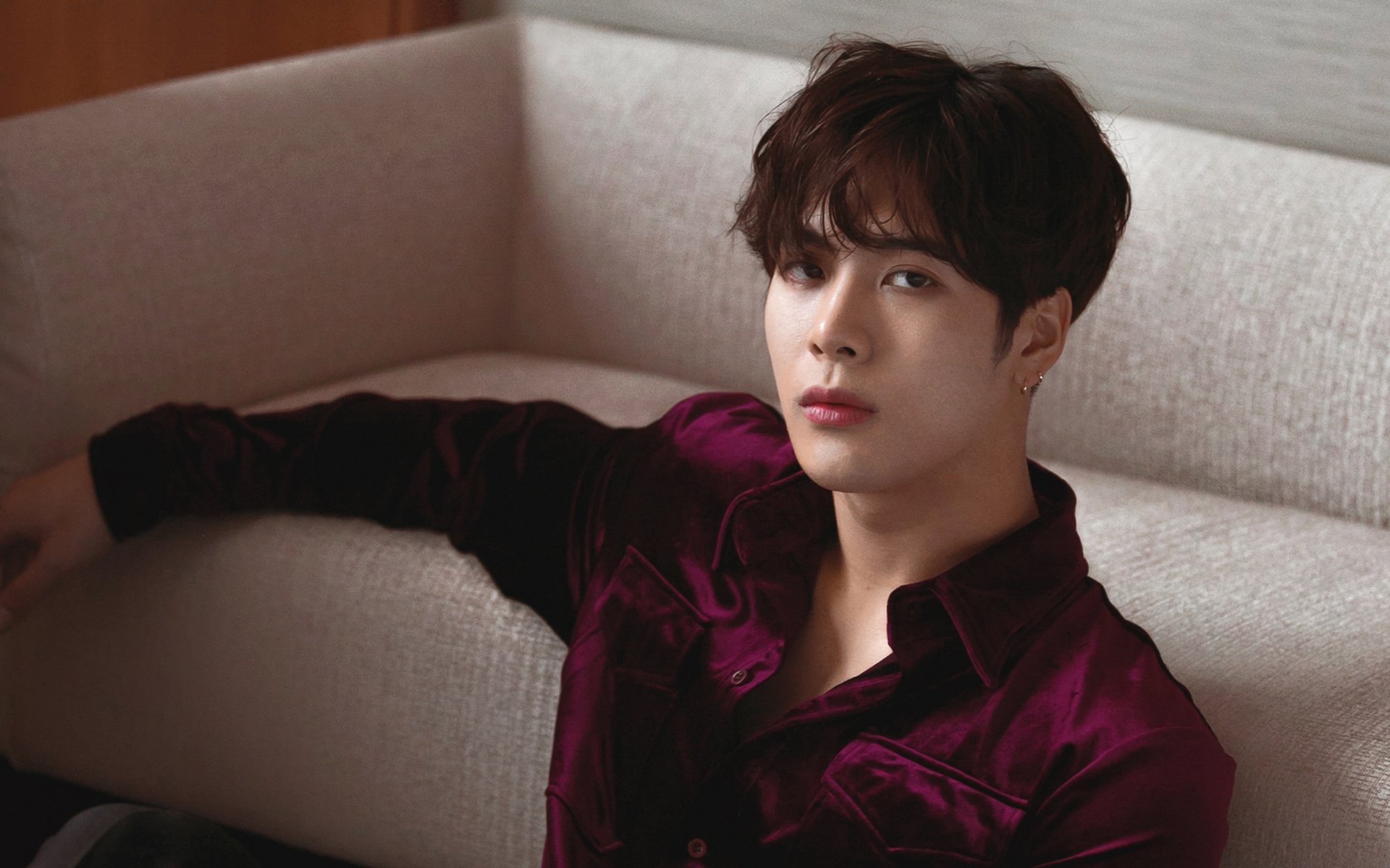 明星风尚,王嘉尔