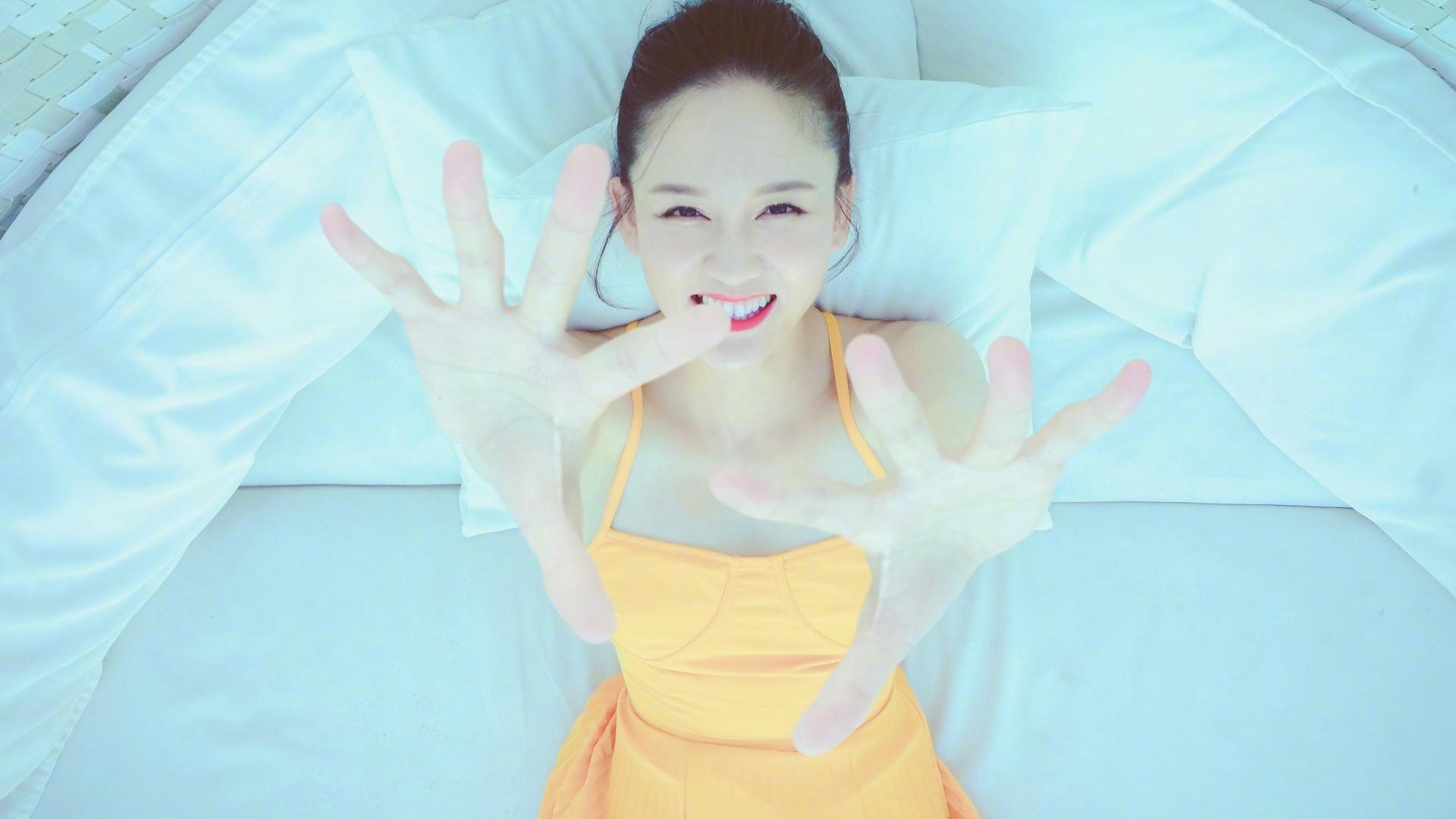 明星风尚,陈乔恩