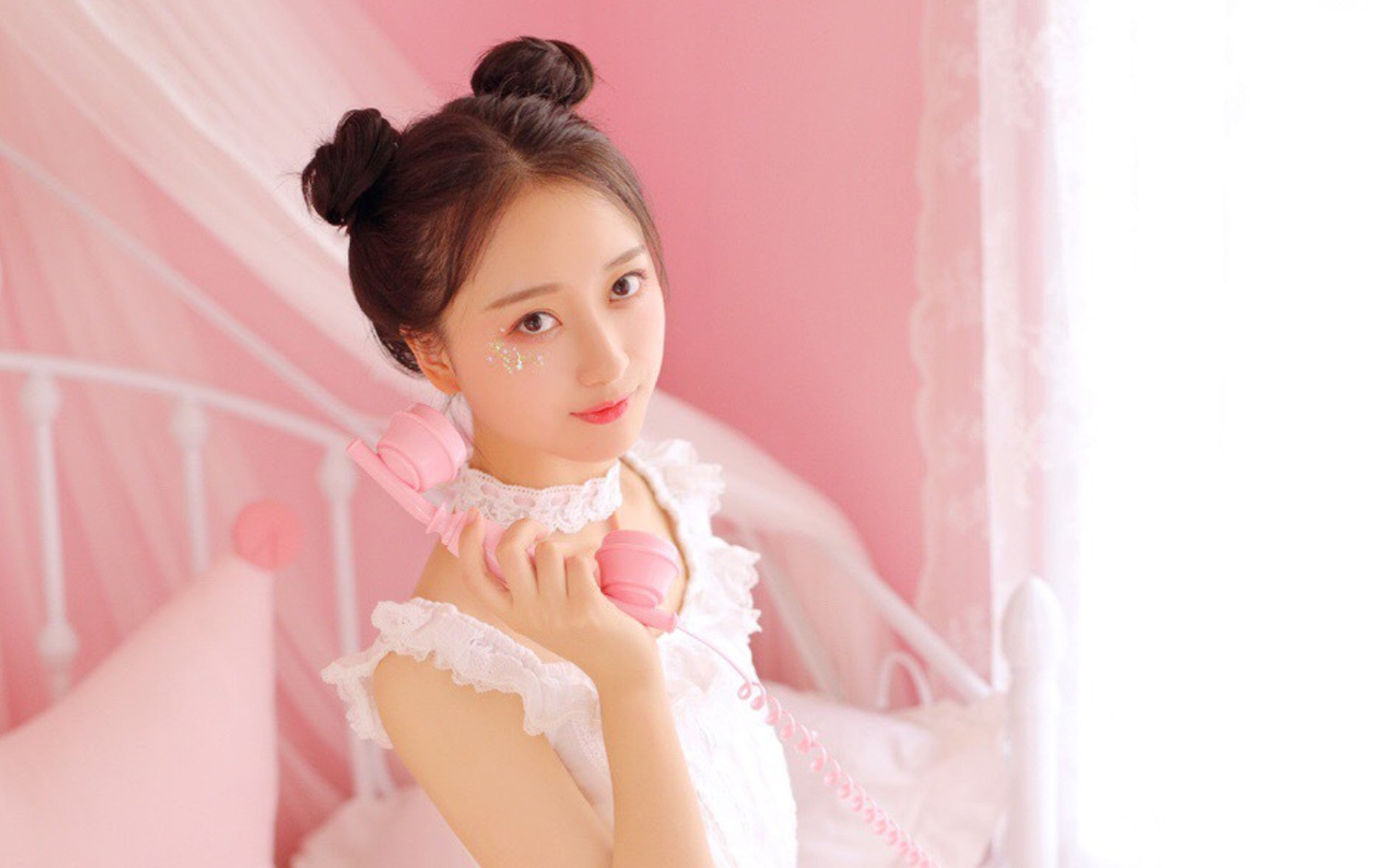 清纯,短发俏皮丸子头少女