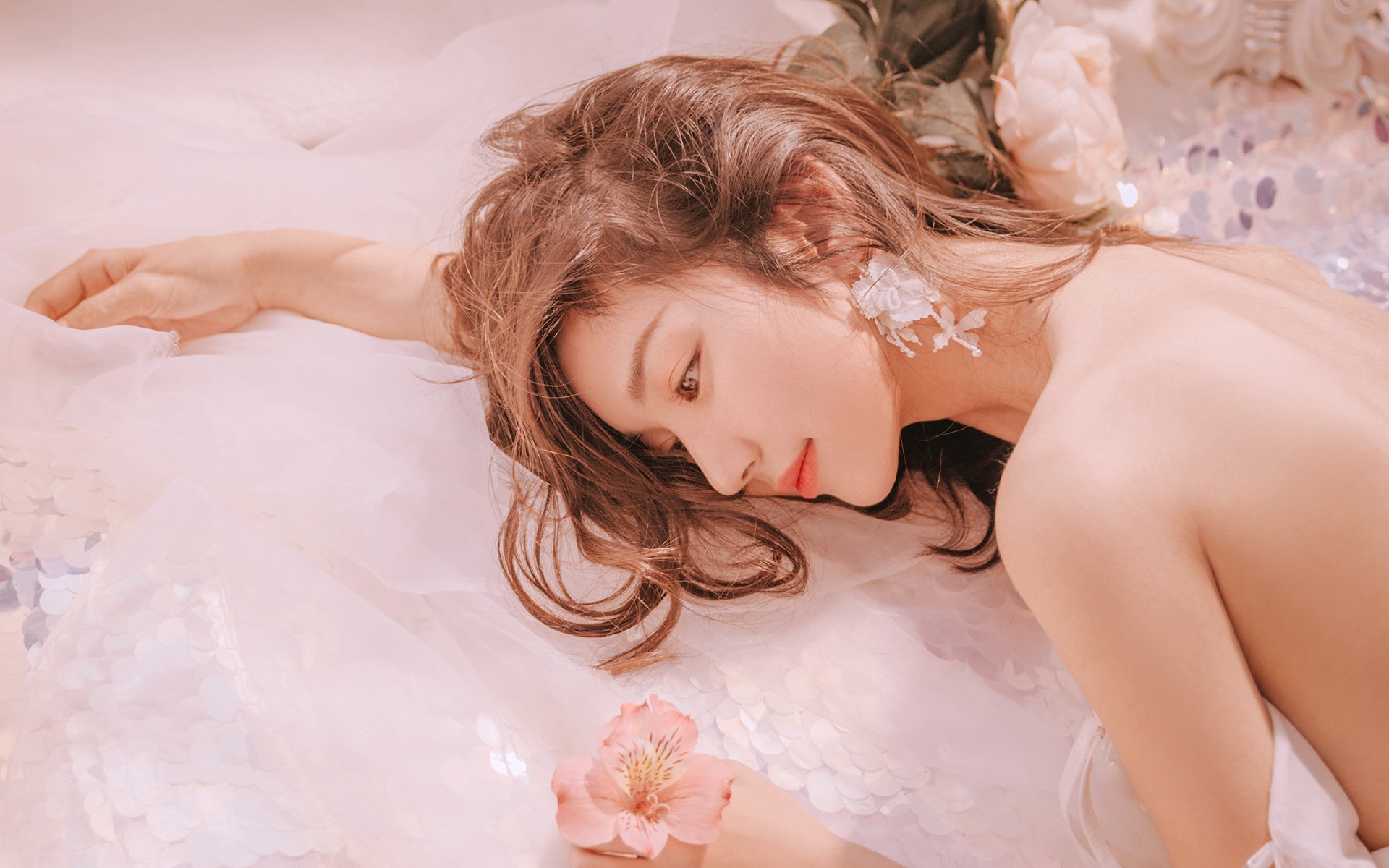 性感女神,性感蕾丝吊带美女