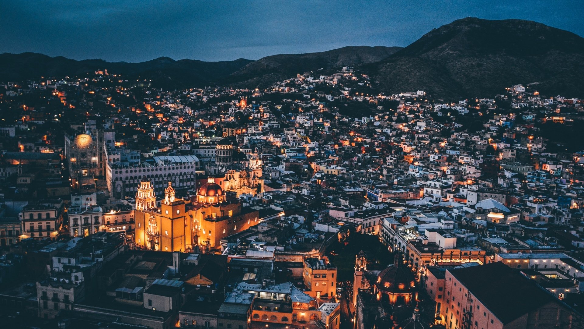 城市夜景,城市夜晚唯美风景,建筑