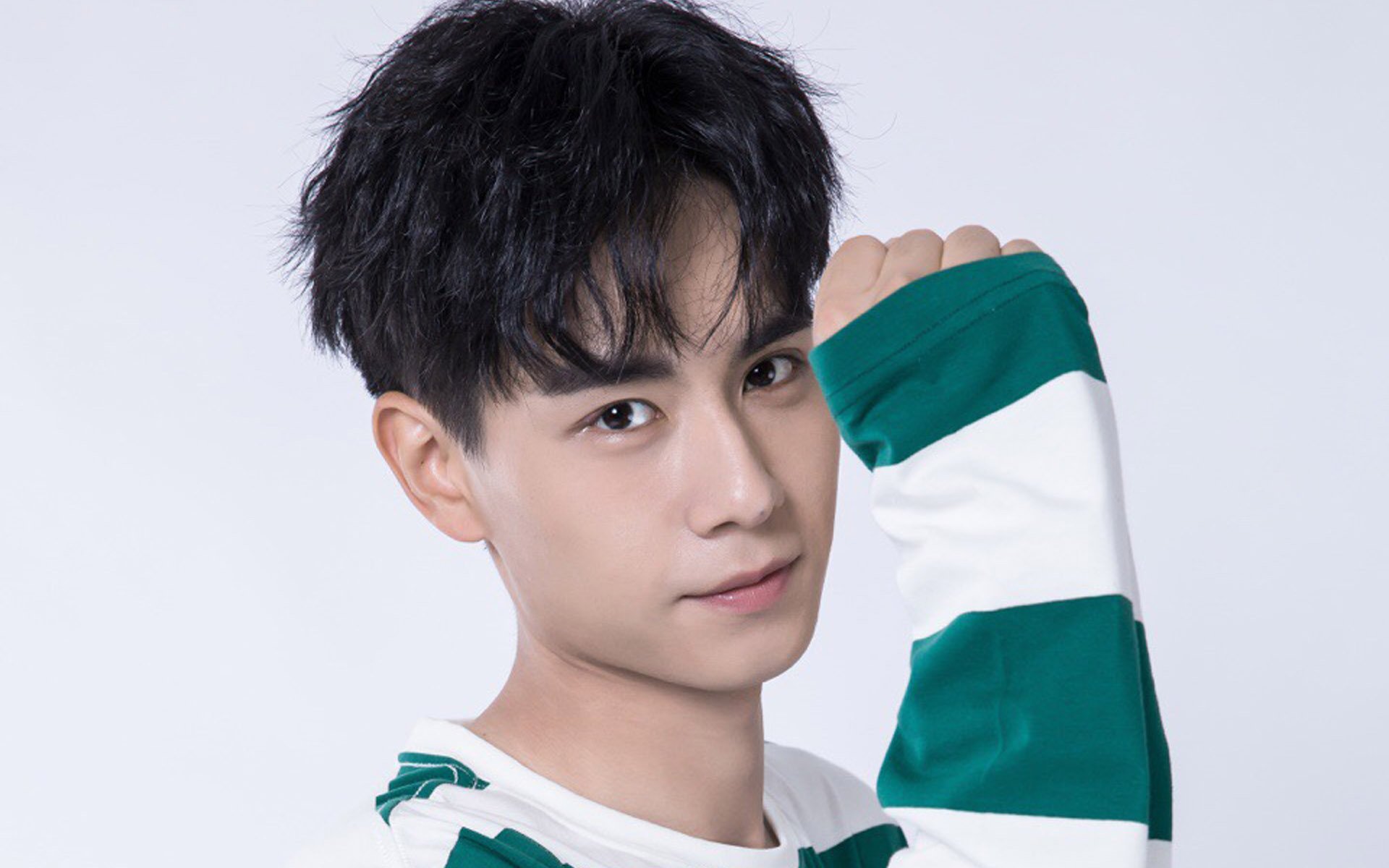 胡一天,内地明星