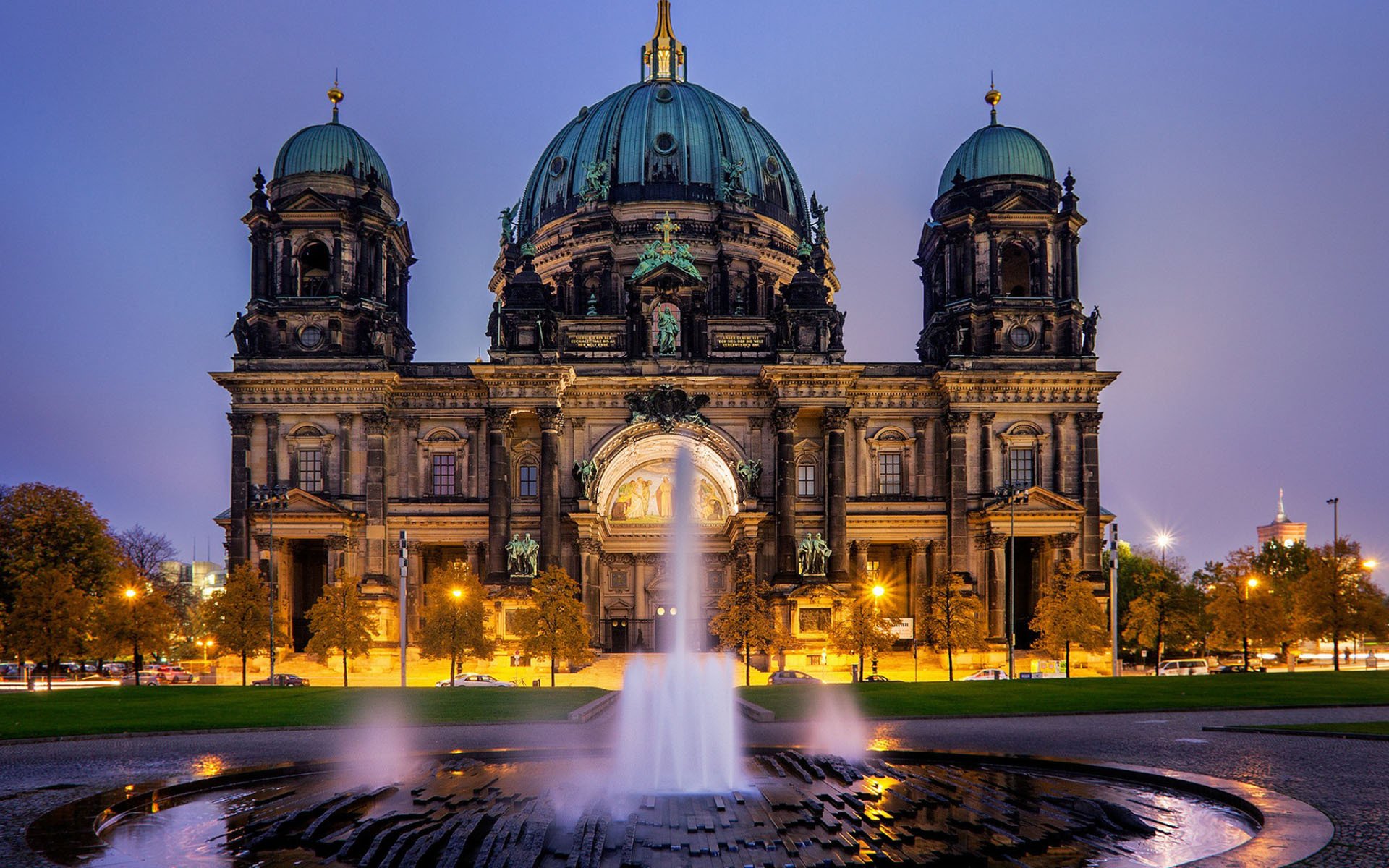 城市夜景,柏林大教堂建筑风景