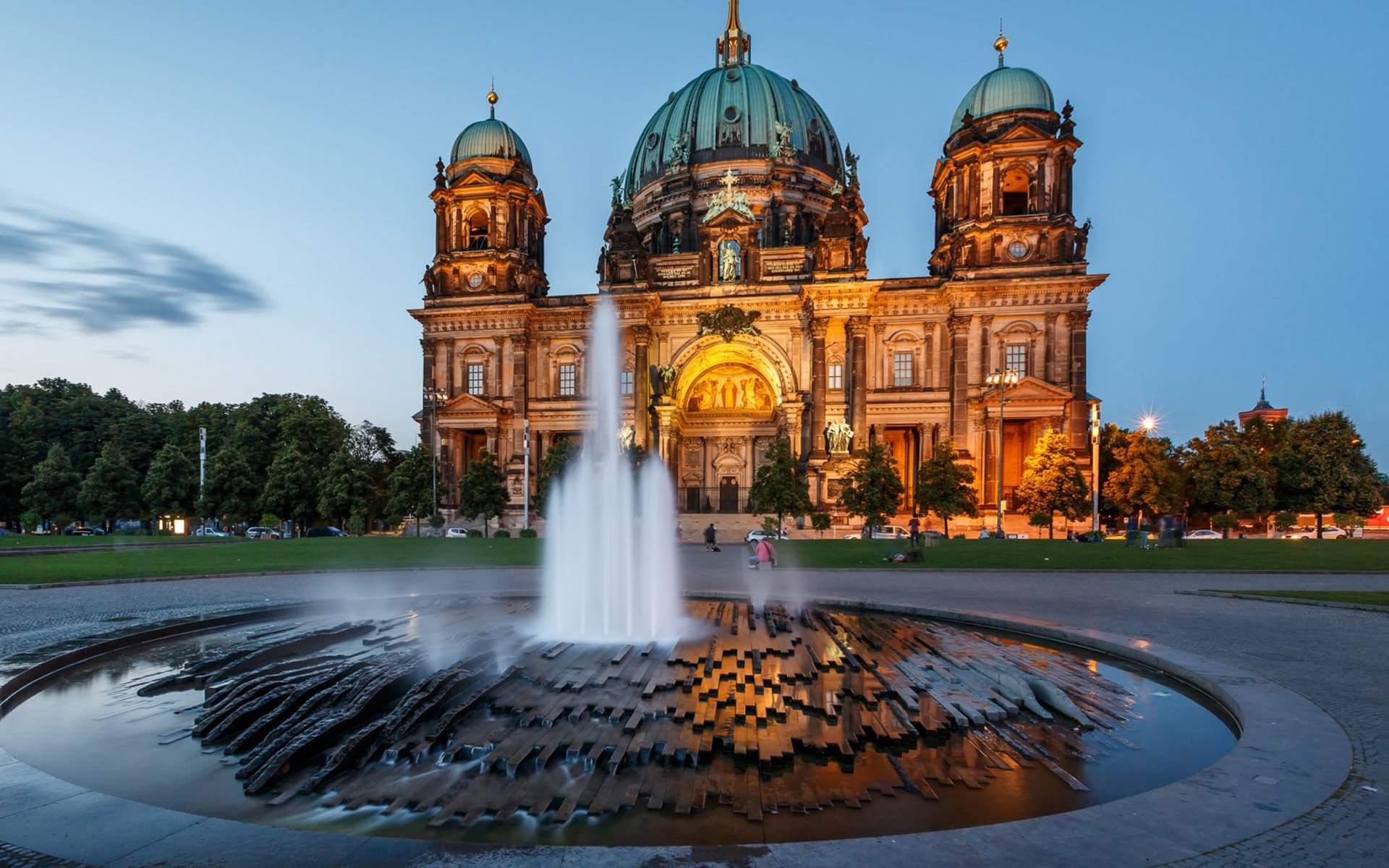 城市夜景,柏林大教堂建筑风景