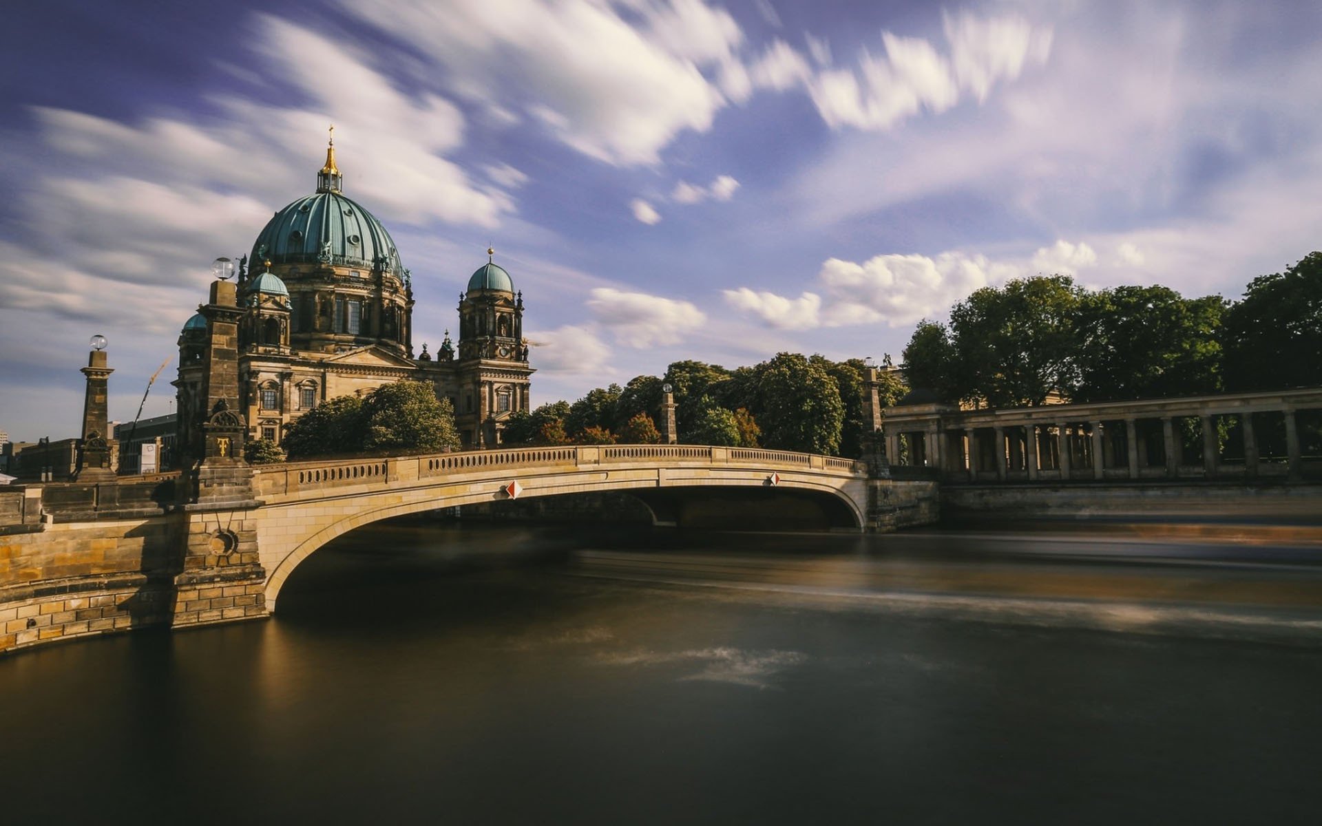 城市夜景,柏林大教堂建筑风景