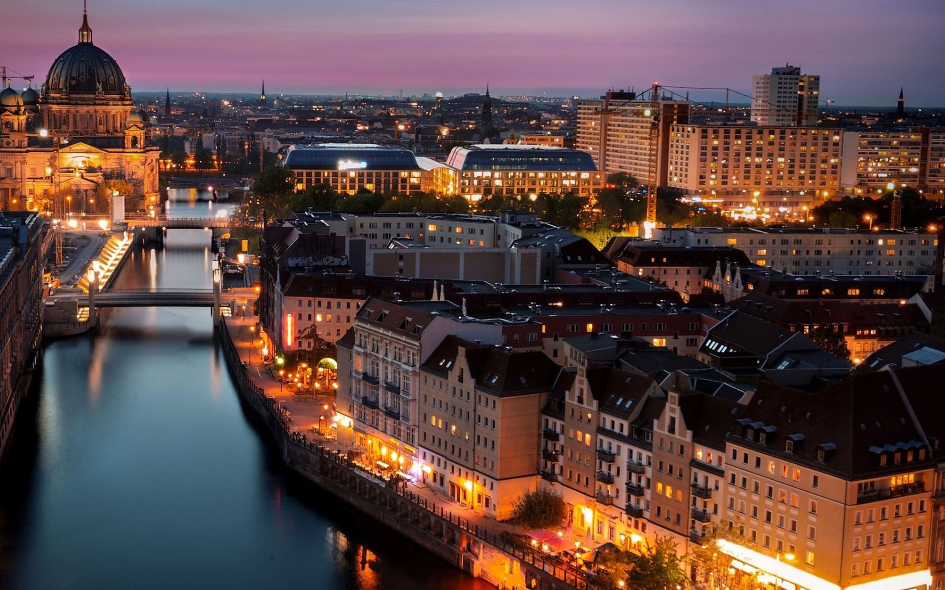 城市夜景,柏林大教堂建筑风景