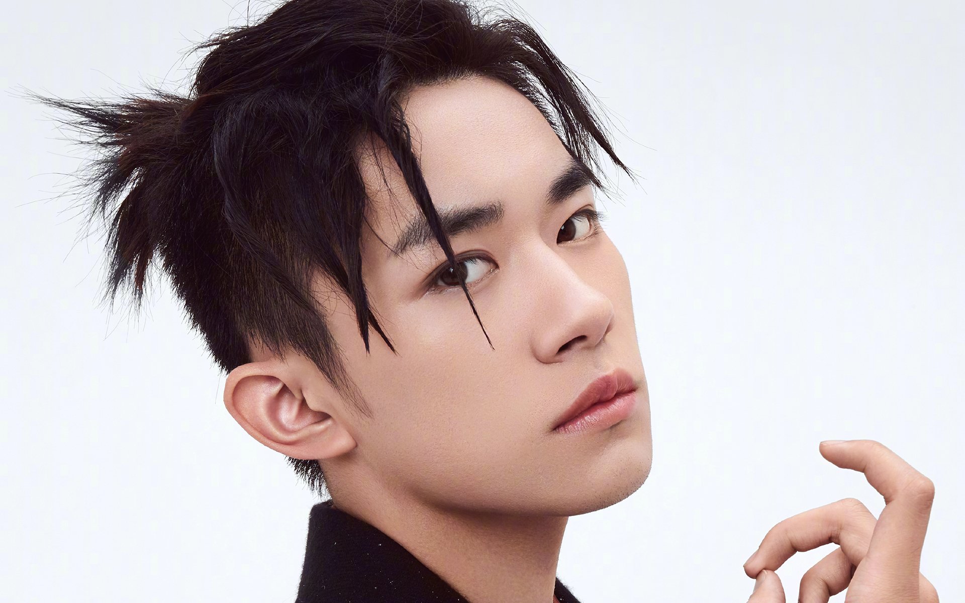 易烊千玺,TFboys,明星,组合