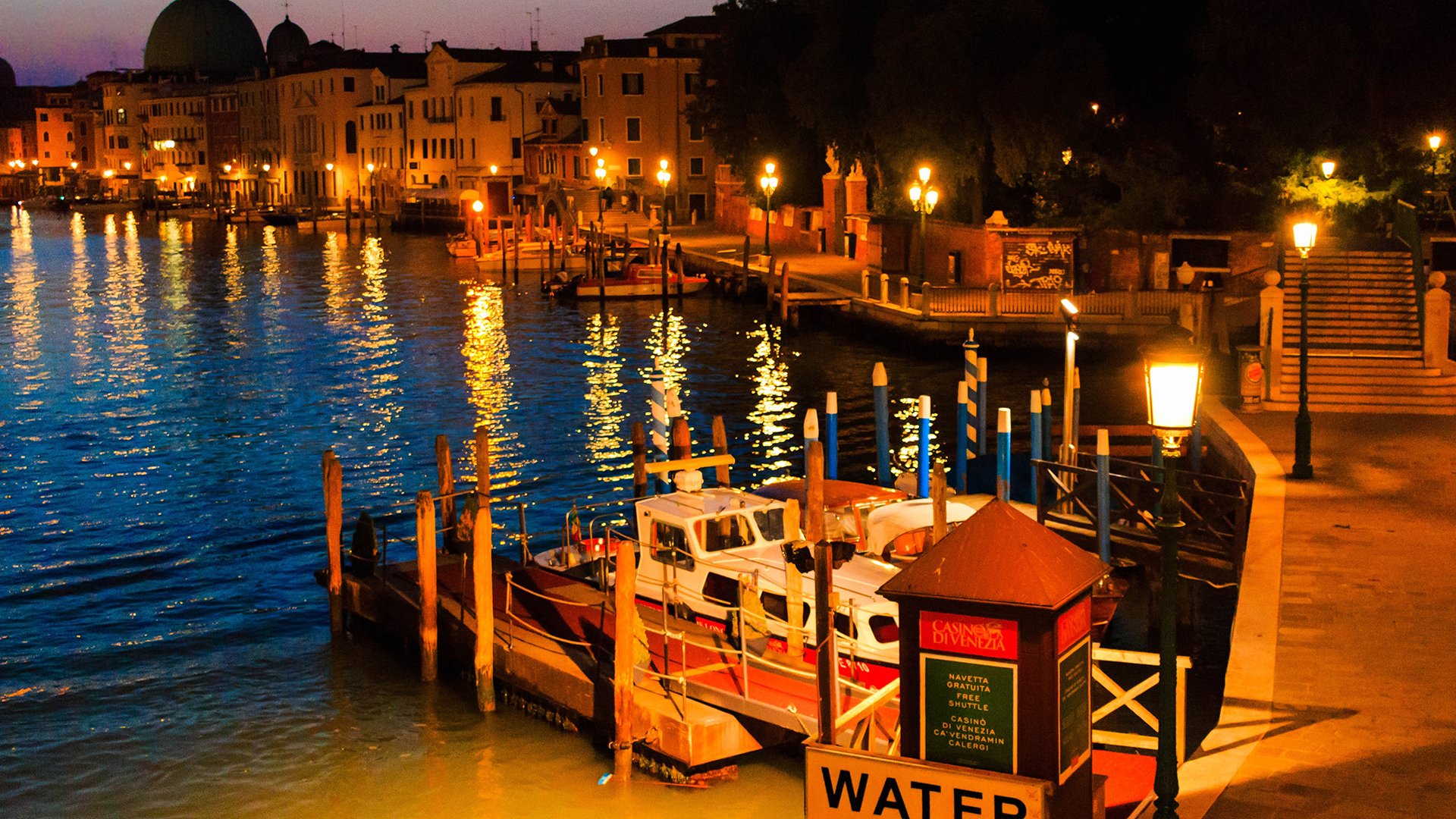 城市夜景,水上城市威尼斯