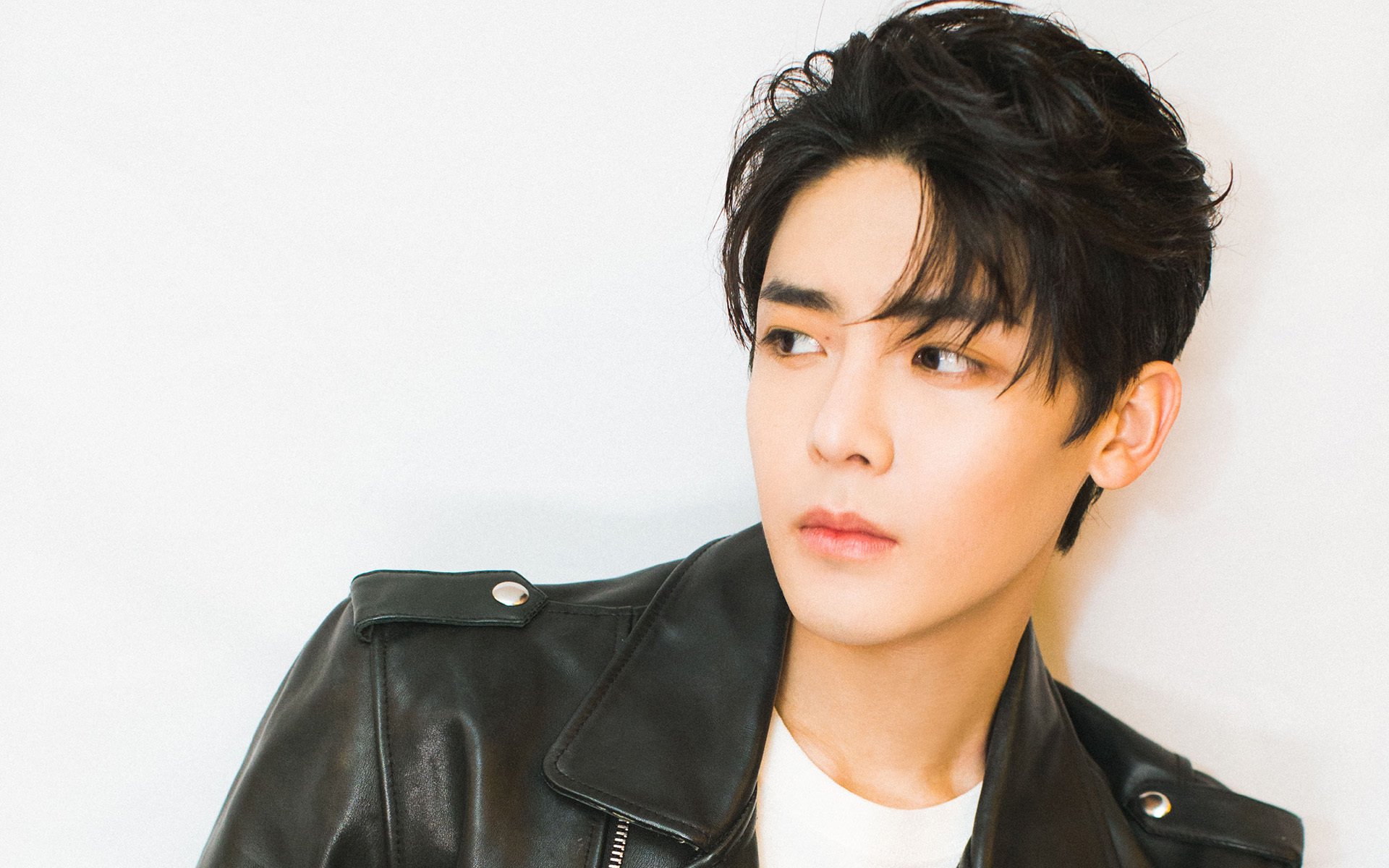 明星风尚,侯明昊