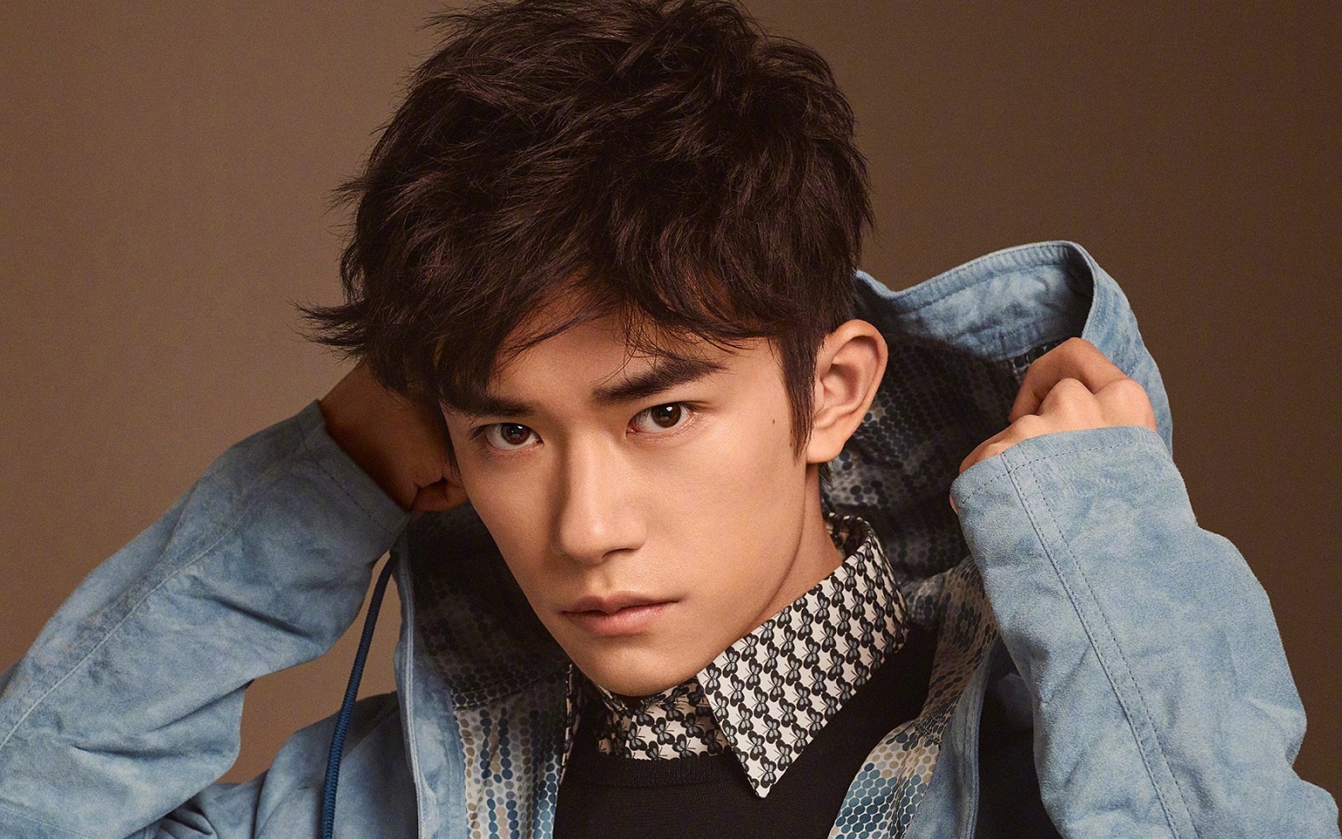 明星风尚,易烊千玺