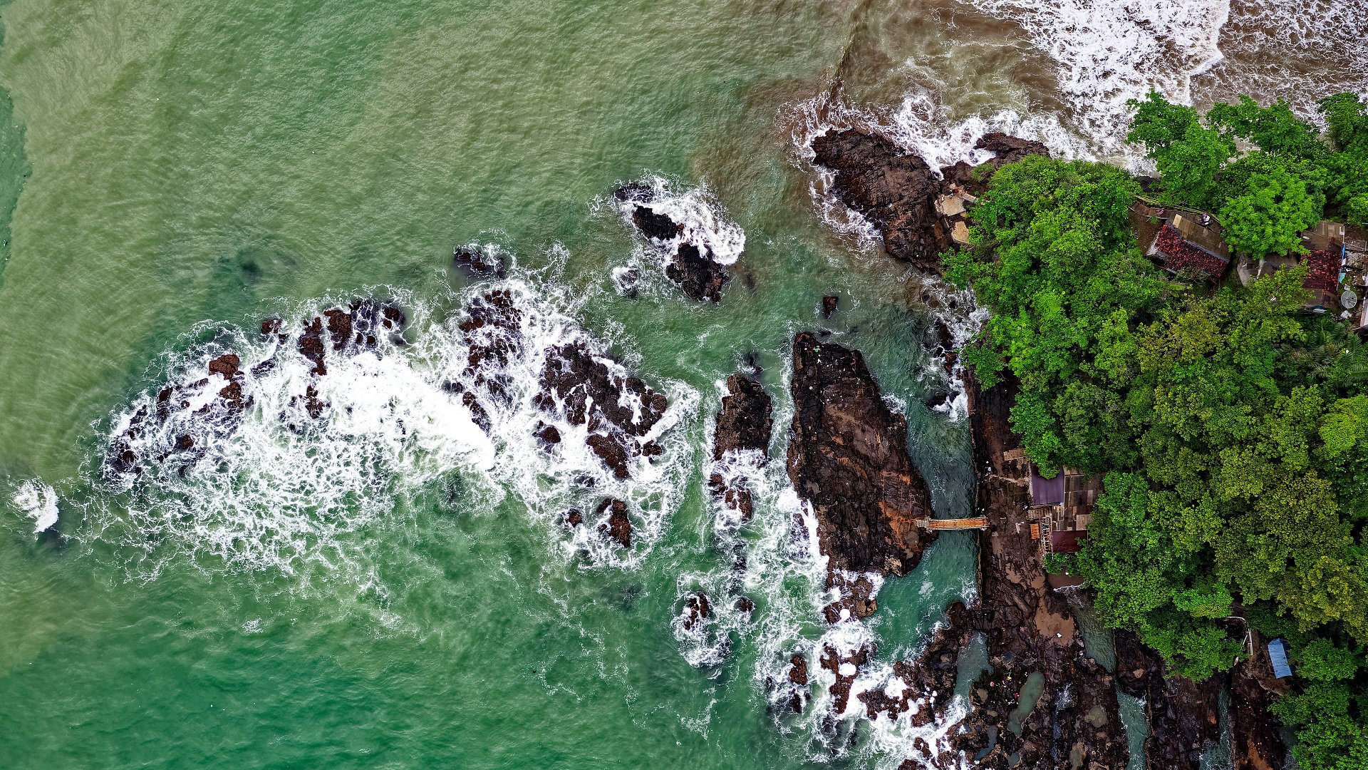 海洋天堂,海浪,渔村